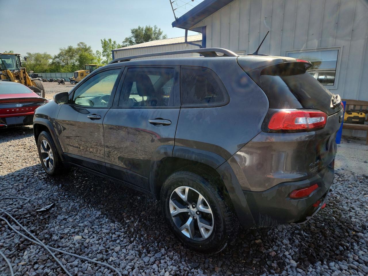 2015 Jeep Cherokee Trailhawk Gray vin: 1C4PJMBS2FW661746