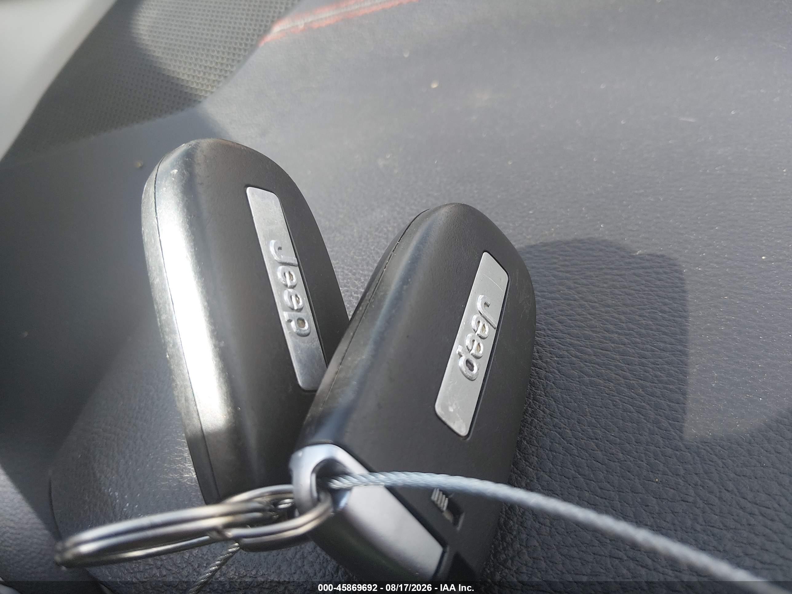 2015 Jeep Cherokee Trailhawk Серый vin: 1C4PJMBS2FW673041