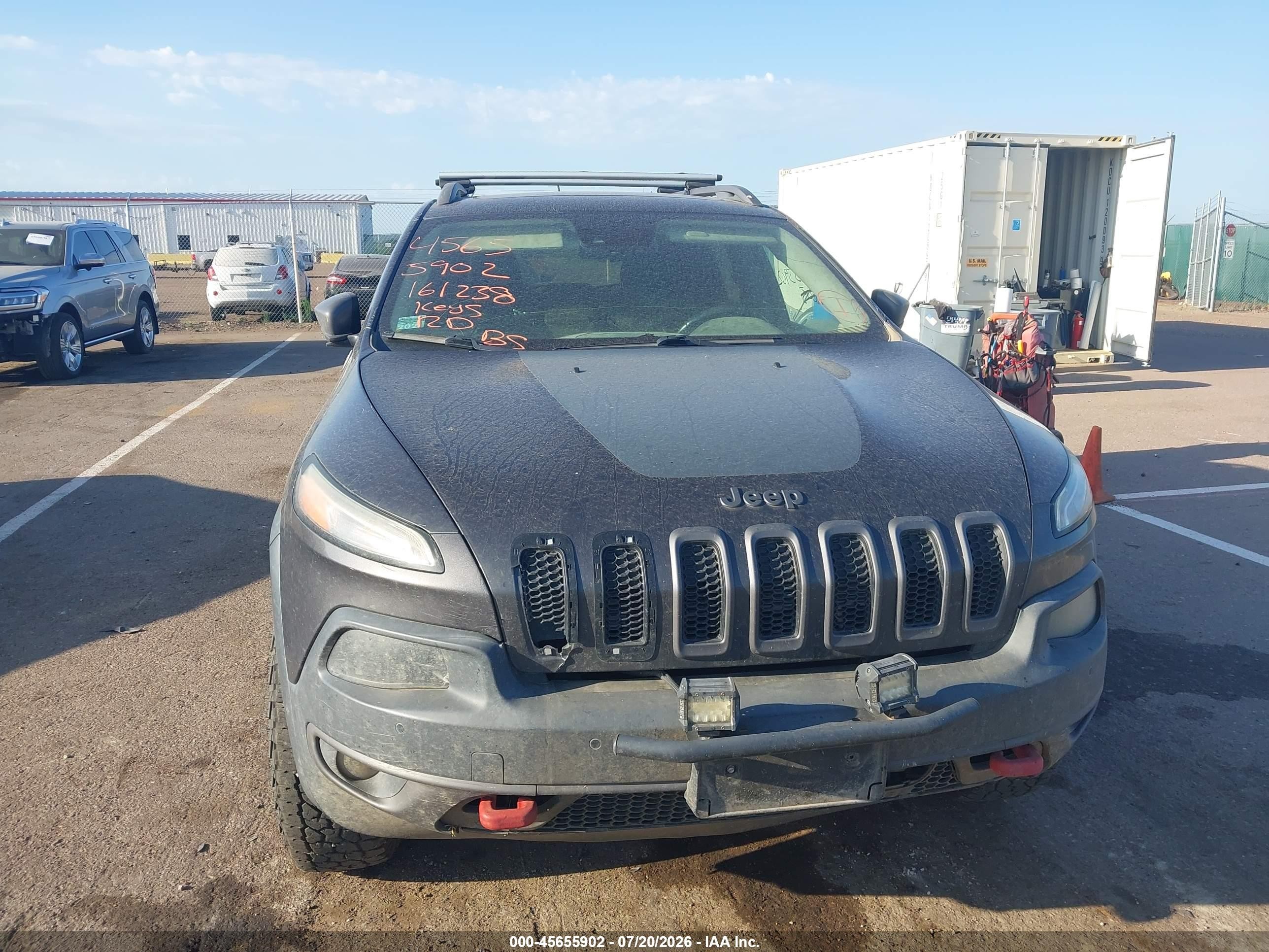 2015 Jeep Cherokee Trailhawk Gray vin: 1C4PJMBS2FW710444