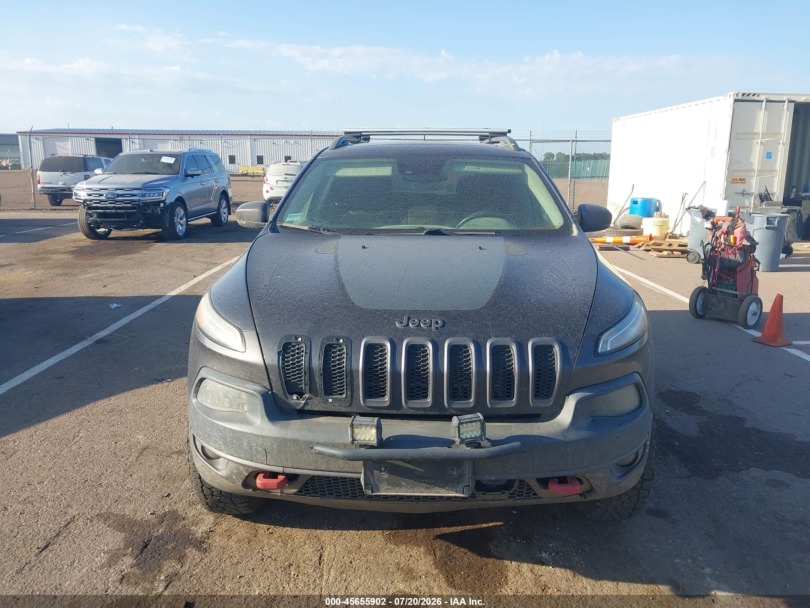 2015 Jeep Cherokee Trailhawk Gray vin: 1C4PJMBS2FW710444