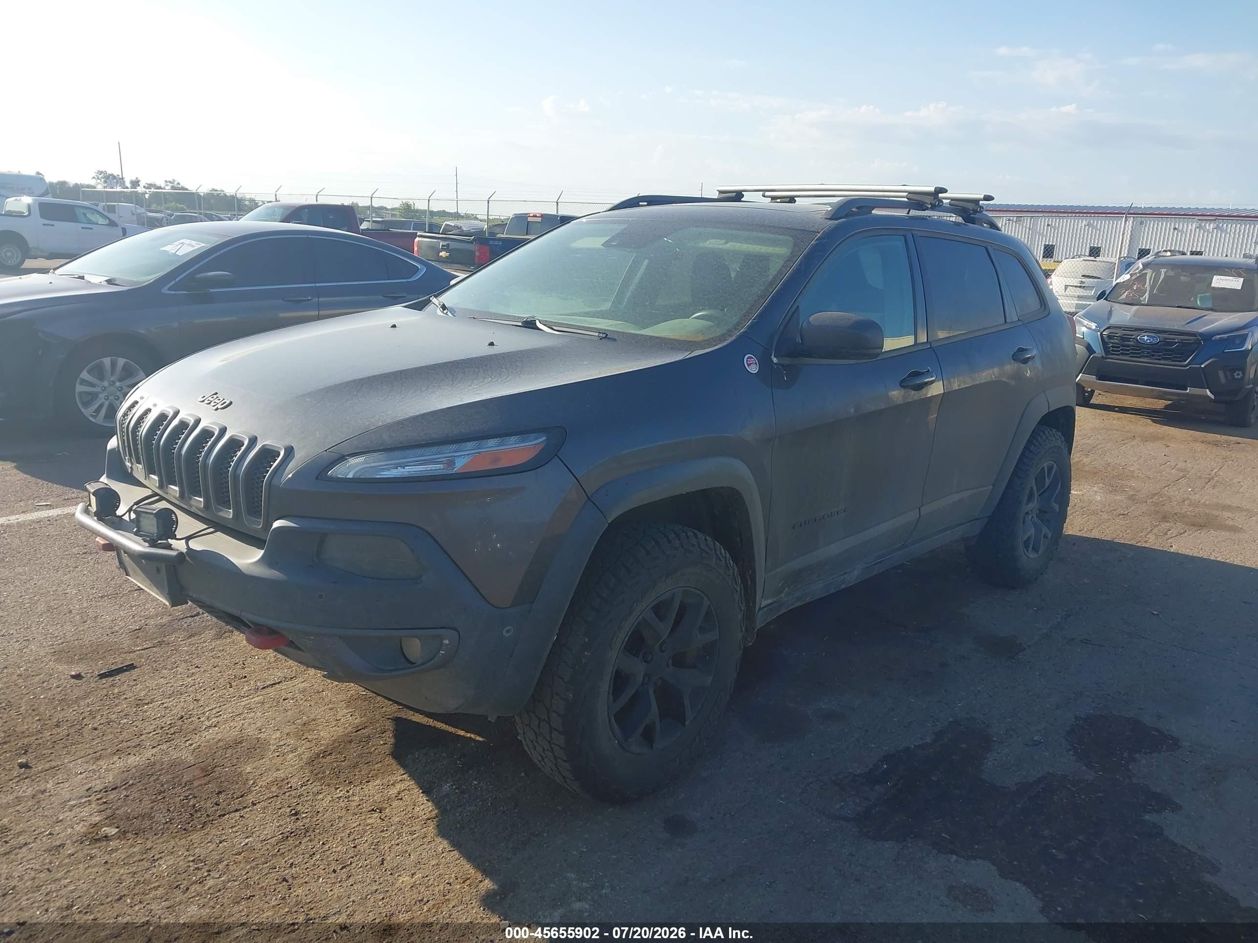 2015 Jeep Cherokee Trailhawk Gray vin: 1C4PJMBS2FW710444