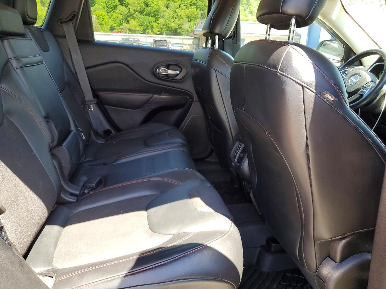 2016 Jeep Cherokee Trailhawk Красный vin: 1C4PJMBS2GW179067
