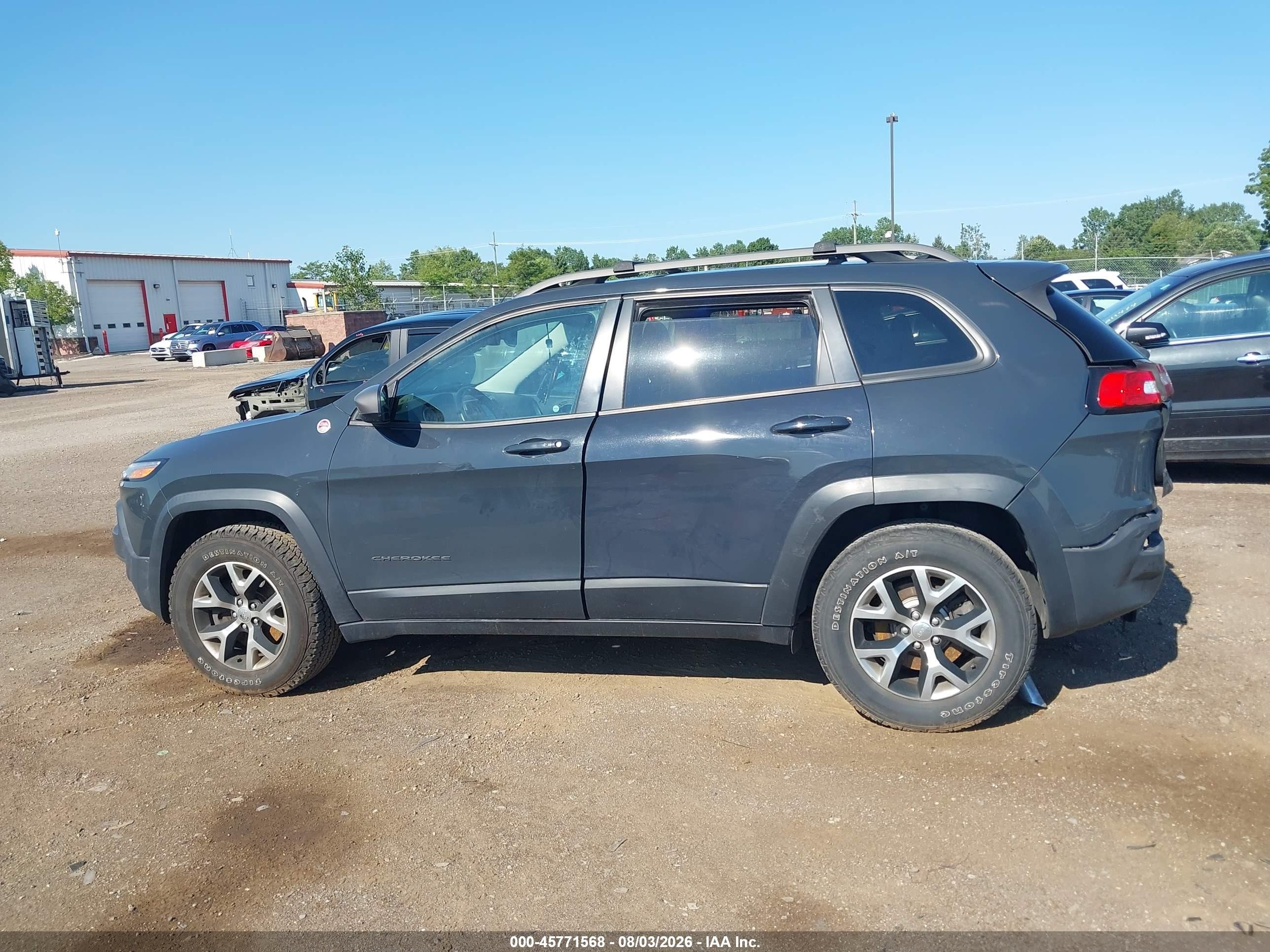 2016 Jeep Cherokee Trailhawk Black vin: 1C4PJMBS2GW242121