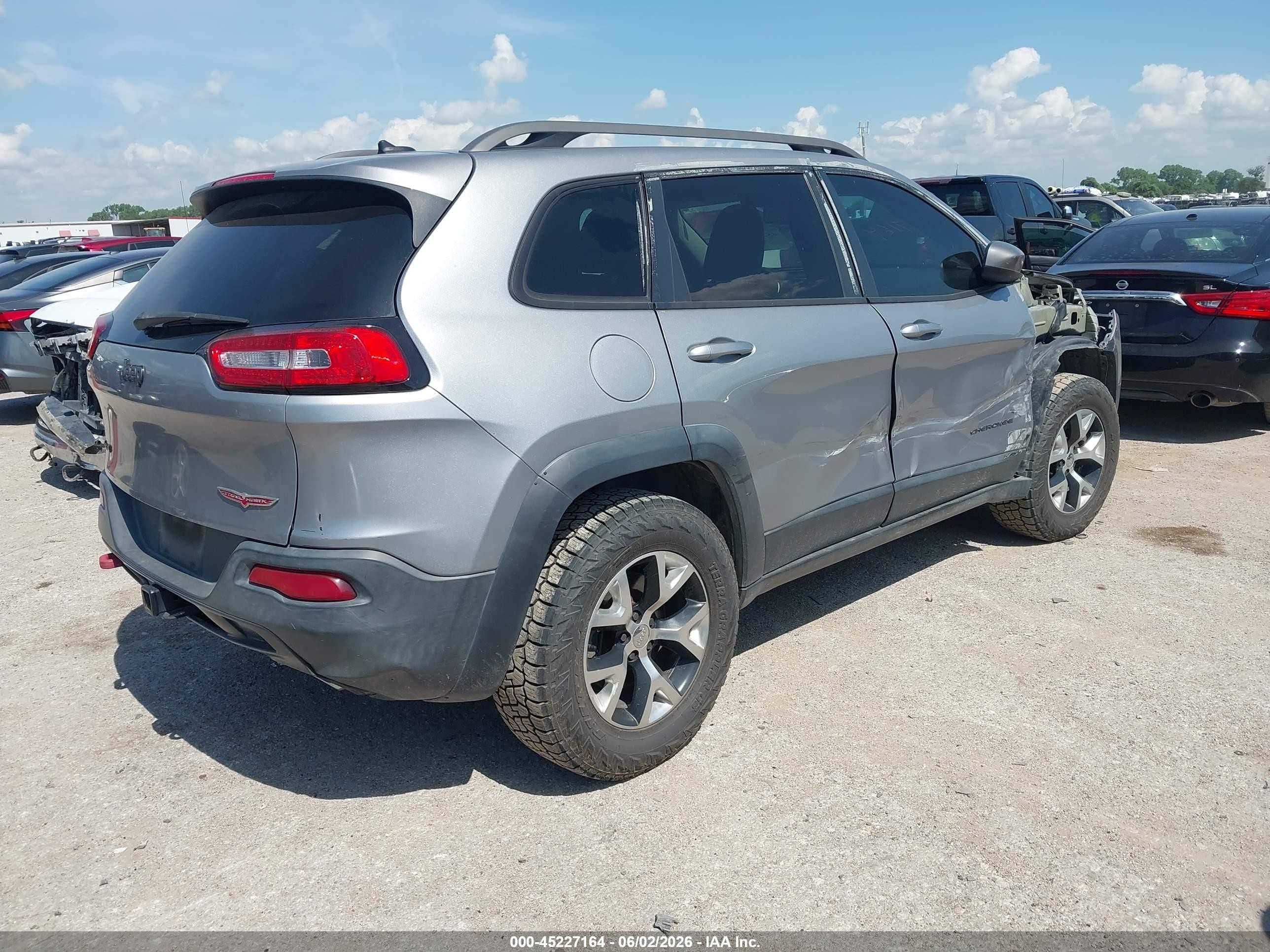 2014 Jeep Cherokee Trailhawk Серый vin: 1C4PJMBS3EW180919