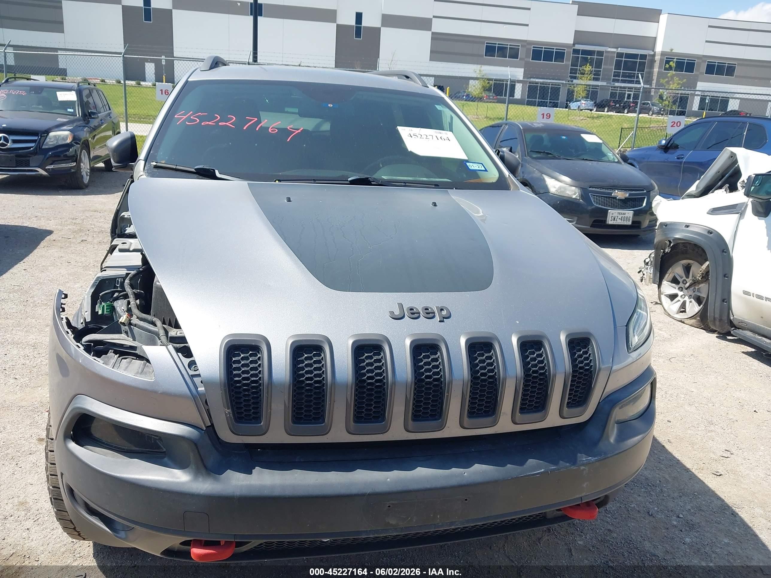 2014 Jeep Cherokee Trailhawk Серый vin: 1C4PJMBS3EW180919