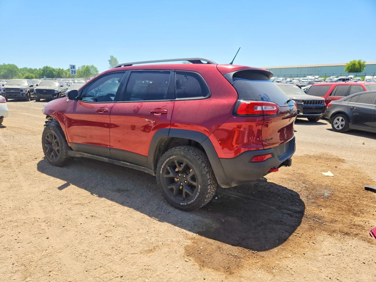 2014 Jeep Cherokee Trailhawk Red vin: 1C4PJMBS3EW267767