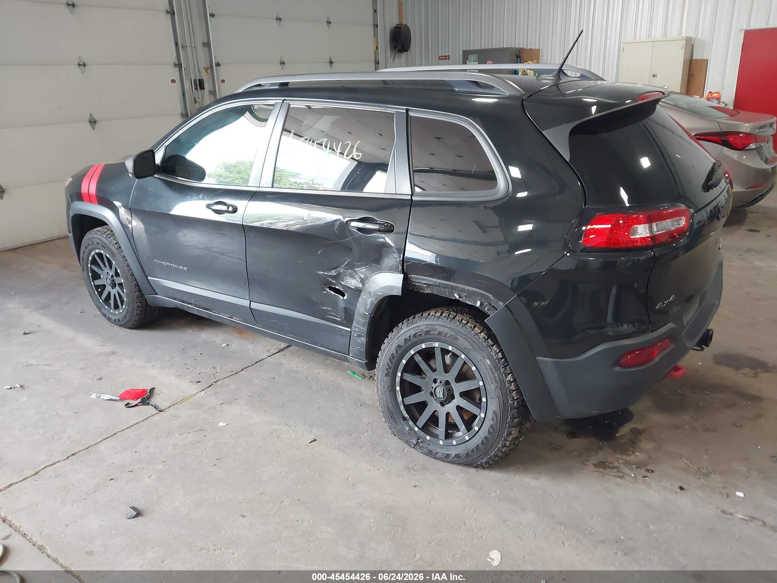 2014 Jeep Cherokee Trailhawk Black vin: 1C4PJMBS3EW275884