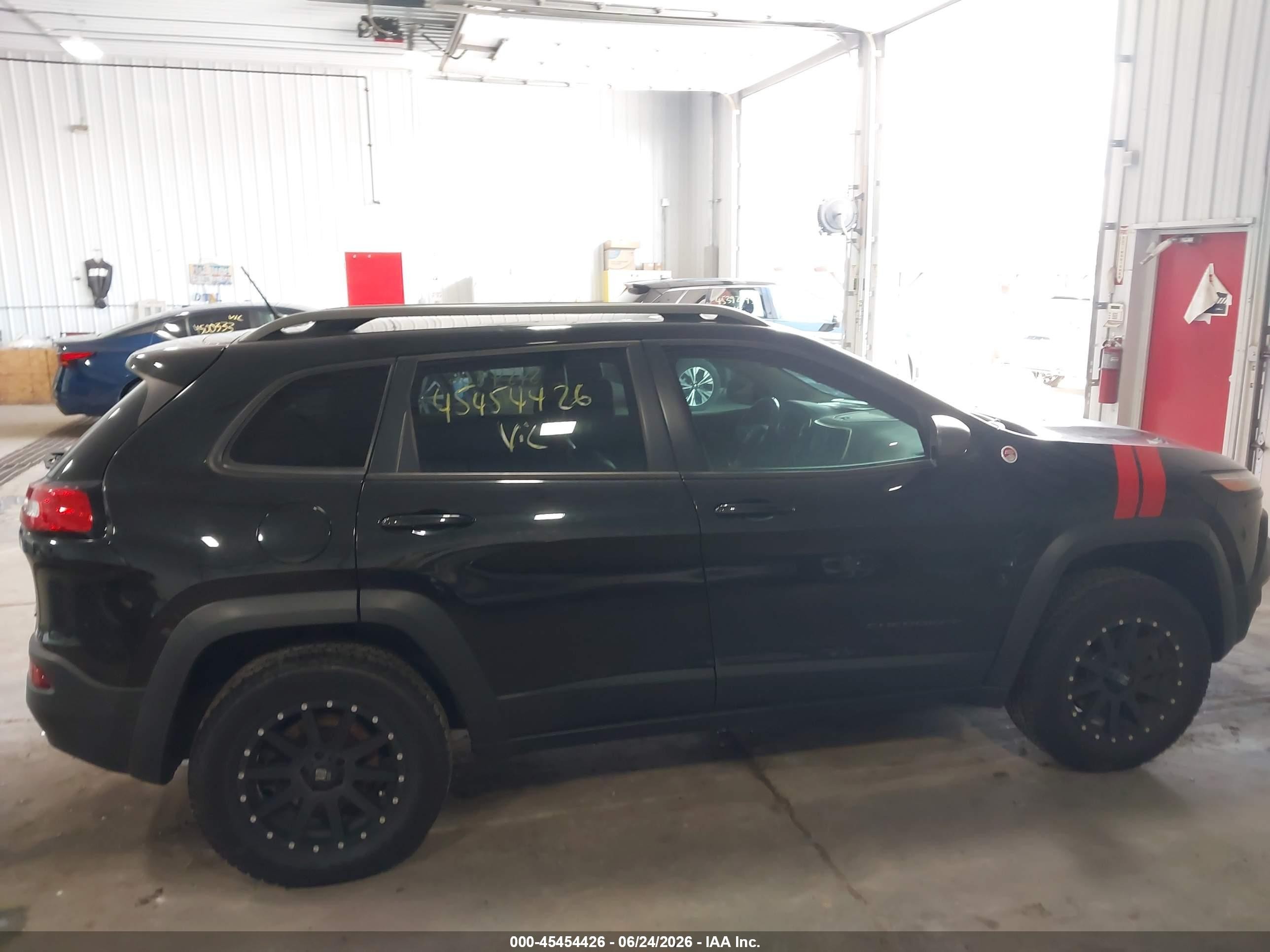 2014 Jeep Cherokee Trailhawk Black vin: 1C4PJMBS3EW275884