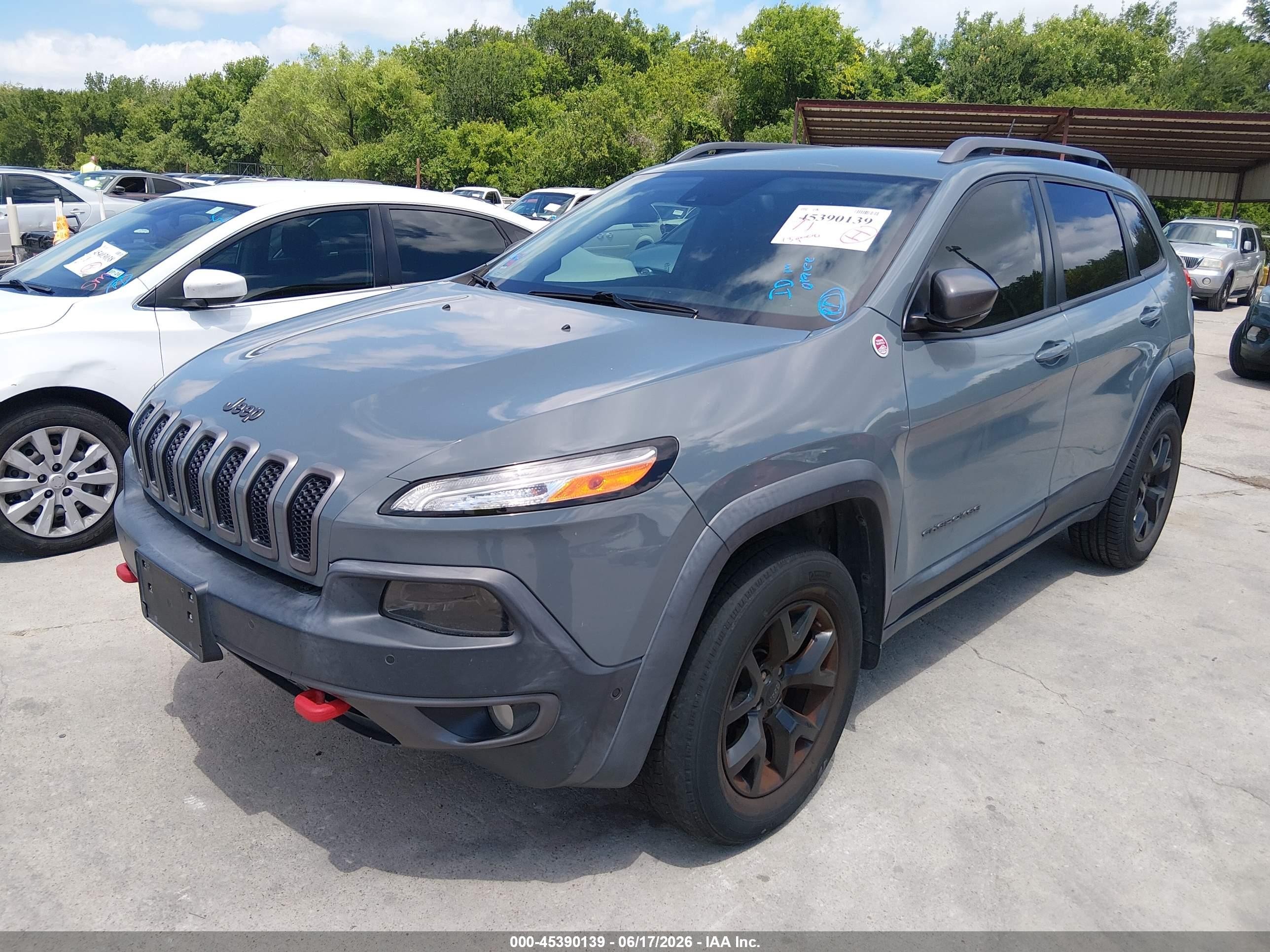 2015 Jeep Cherokee Trailhawk Gray vin: 1C4PJMBS3FW558366