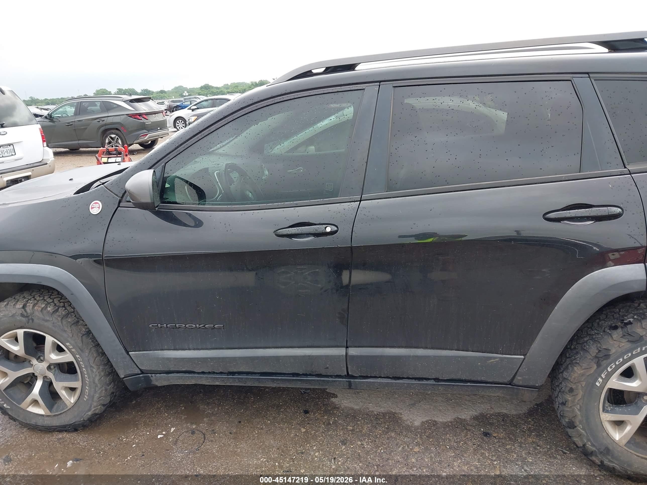 2015 Jeep Cherokee Trailhawk Black vin: 1C4PJMBS3FW571019