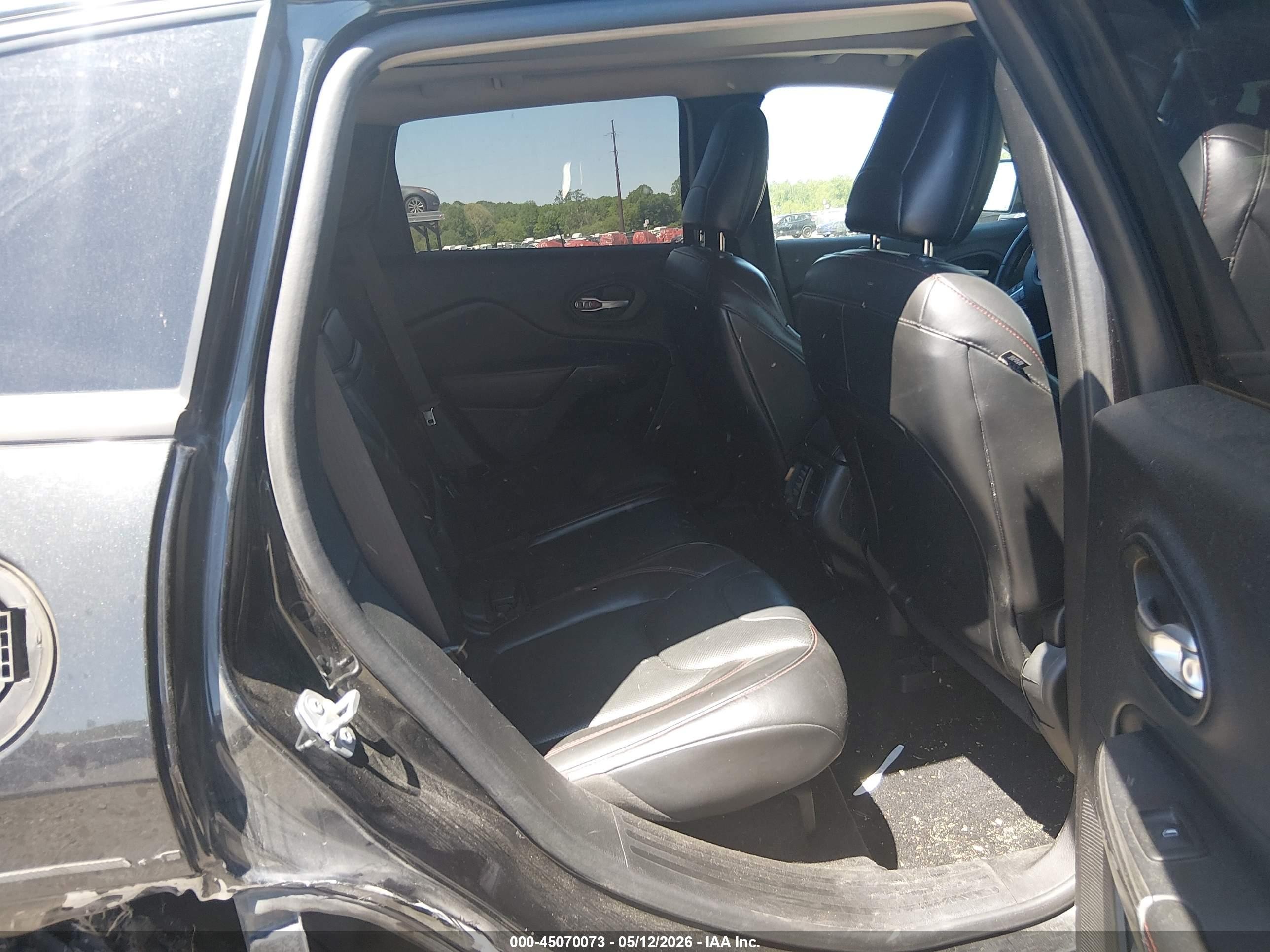 2015 Jeep Cherokee Trailhawk Black vin: 1C4PJMBS3FW633678