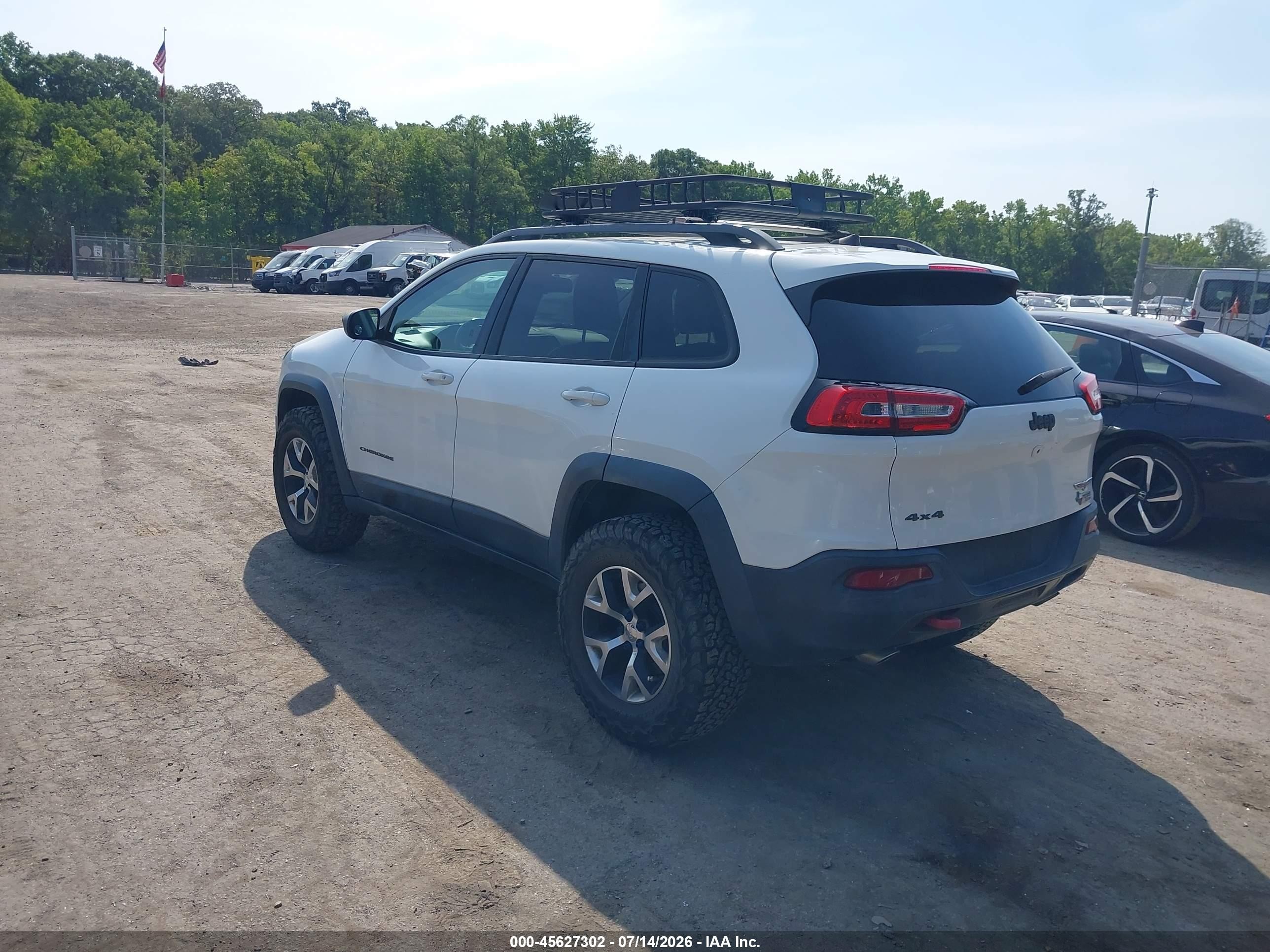 2015 Jeep Cherokee Trailhawk Белый vin: 1C4PJMBS3FW786481
