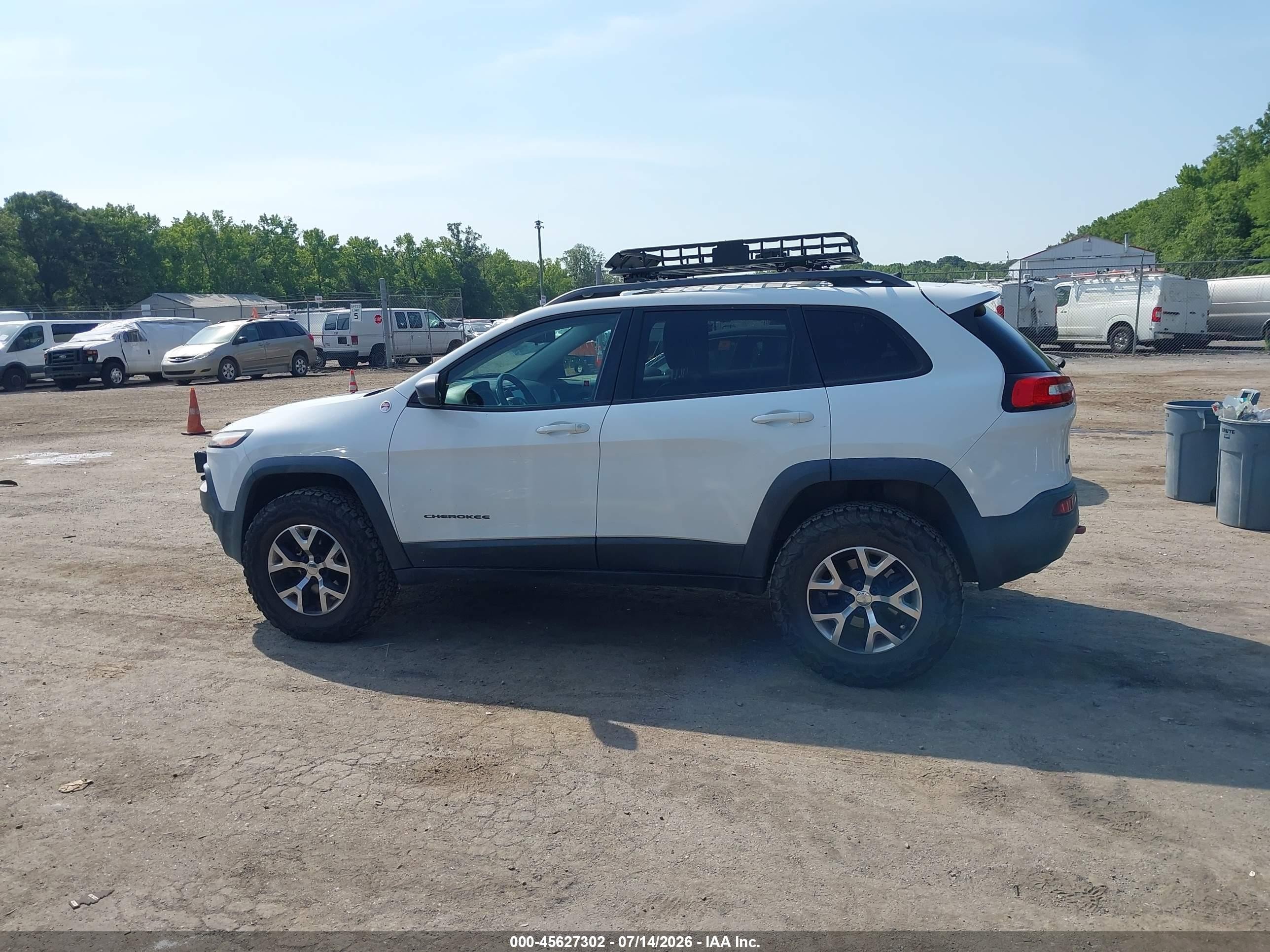 2015 Jeep Cherokee Trailhawk Белый vin: 1C4PJMBS3FW786481