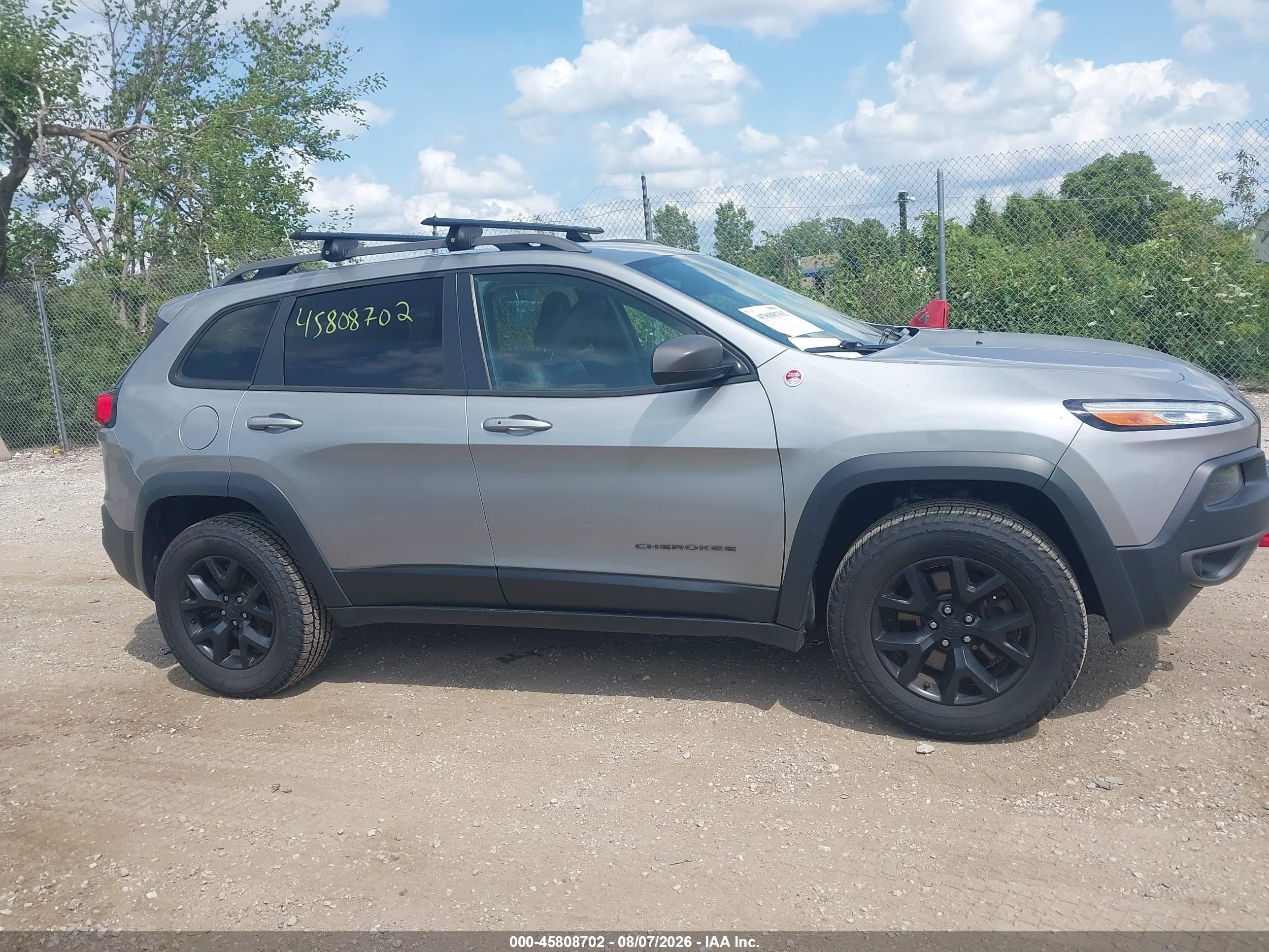2016 Jeep Cherokee Trailhawk Gray vin: 1C4PJMBS3GW122456