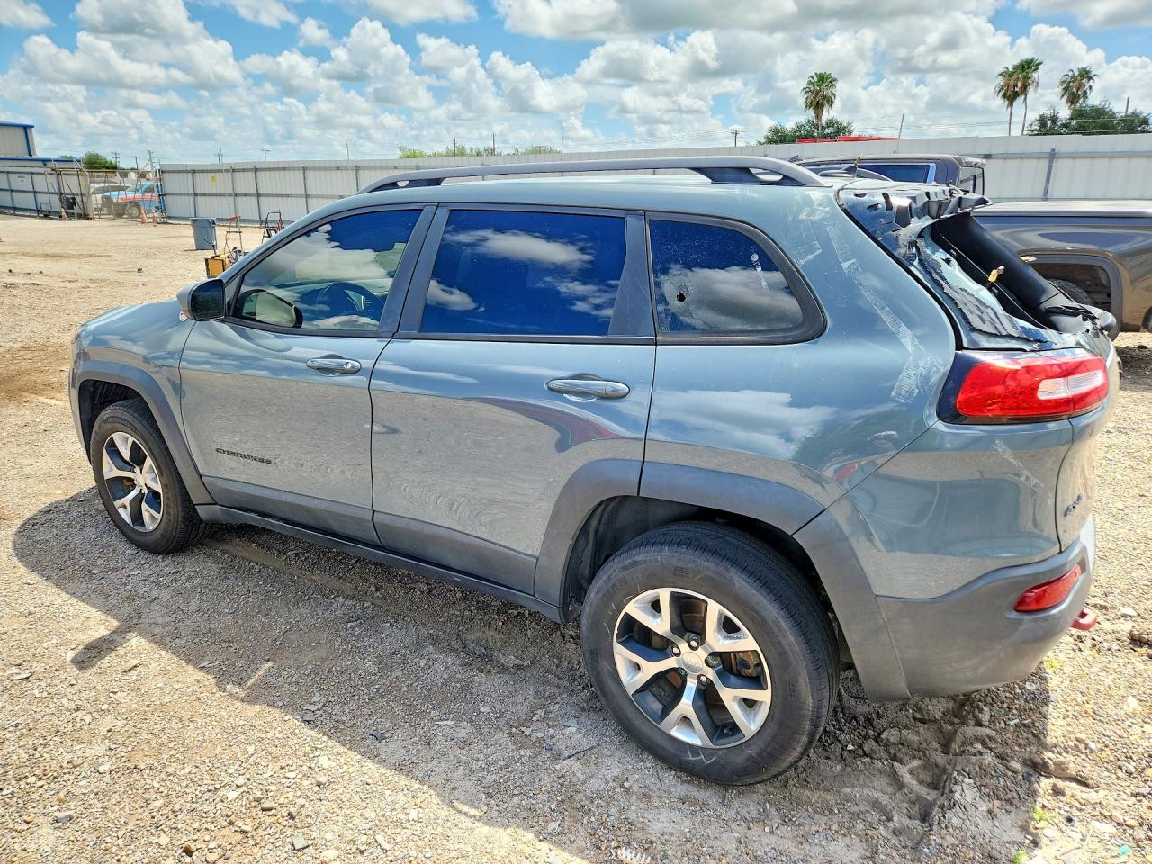 2014 Jeep Cherokee Trailhawk Gray vin: 1C4PJMBS4EW134564