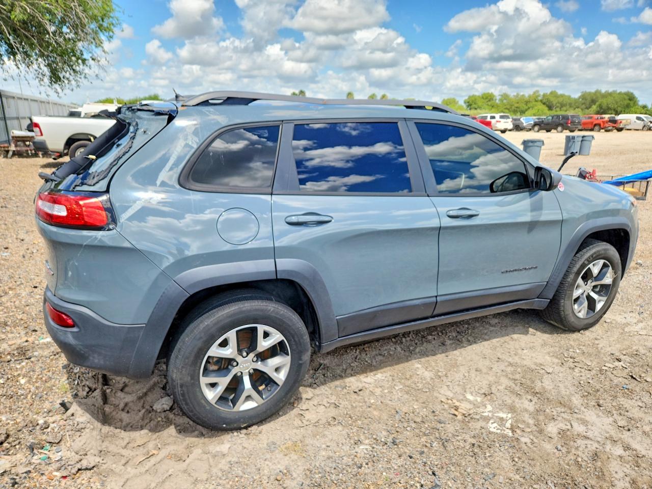 2014 Jeep Cherokee Trailhawk Gray vin: 1C4PJMBS4EW134564