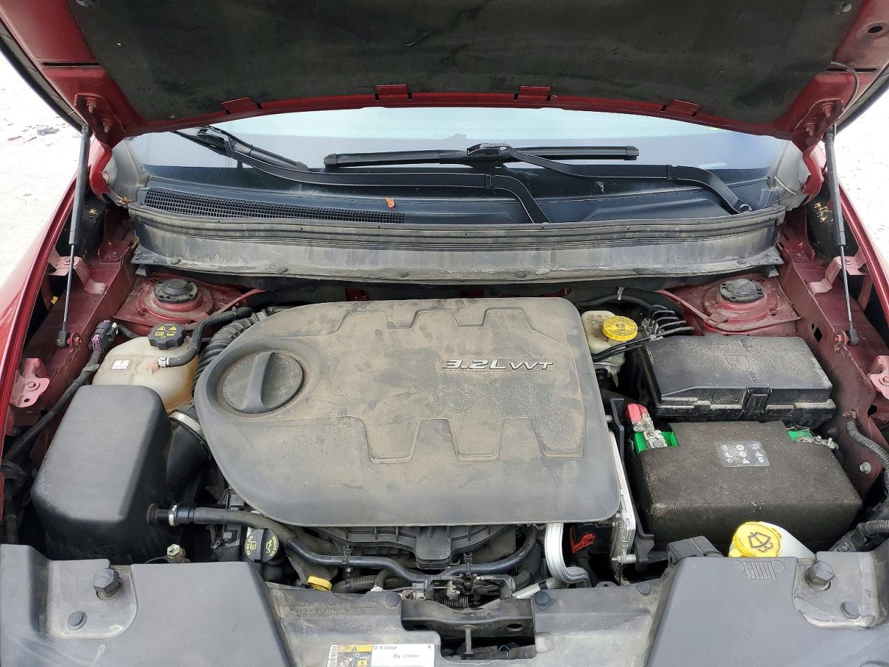 2014 Jeep Cheeroke Красный vin: 1C4PJMBS4EW223003