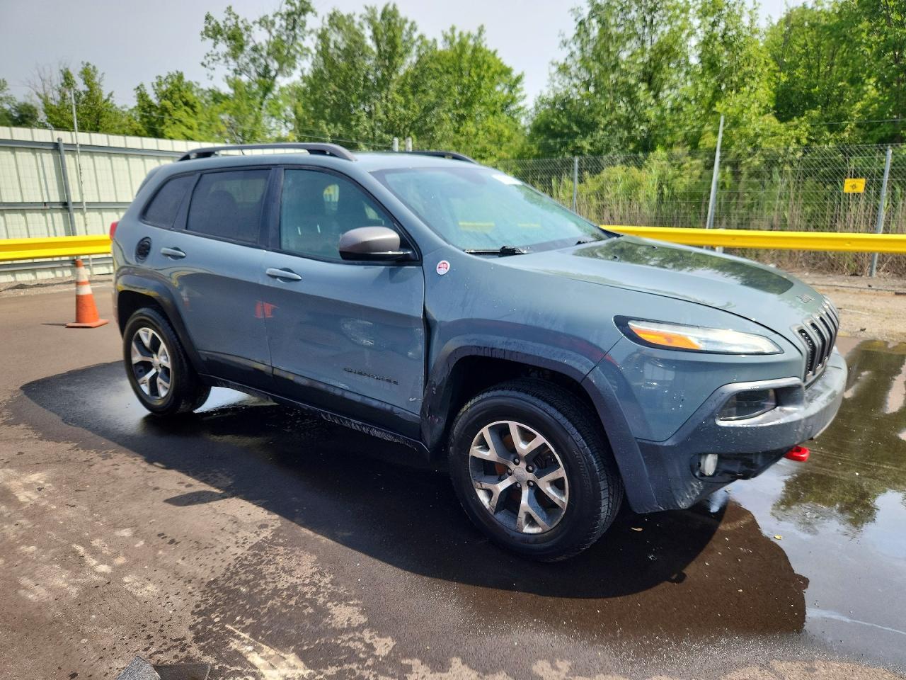 2014 Jeep Cherokee Trailhawk Teal vin: 1C4PJMBS4EW251917