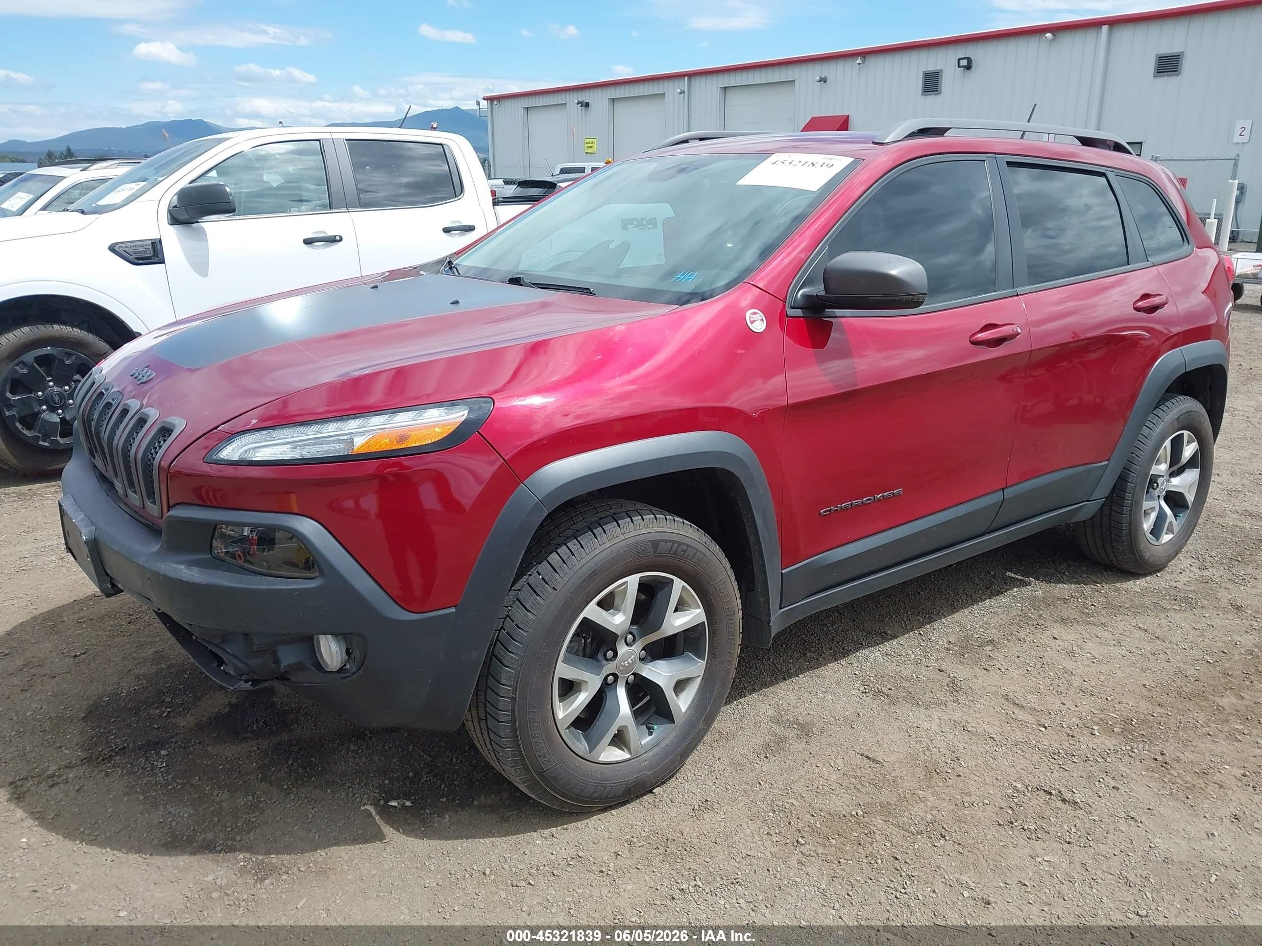 2015 Jeep Cherokee Trailhawk Red vin: 1C4PJMBS4FW502386