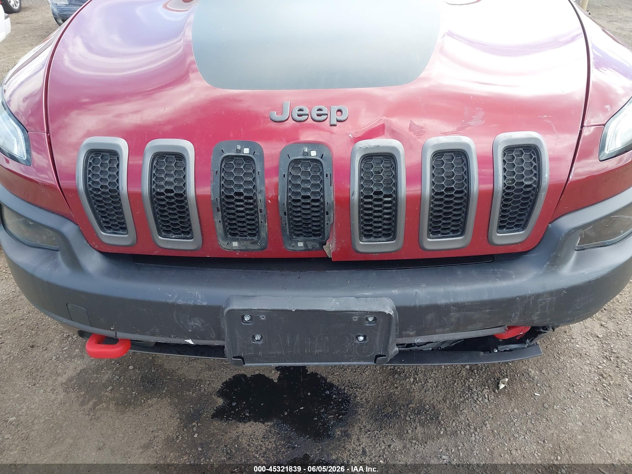 2015 Jeep Cherokee Trailhawk Red vin: 1C4PJMBS4FW502386