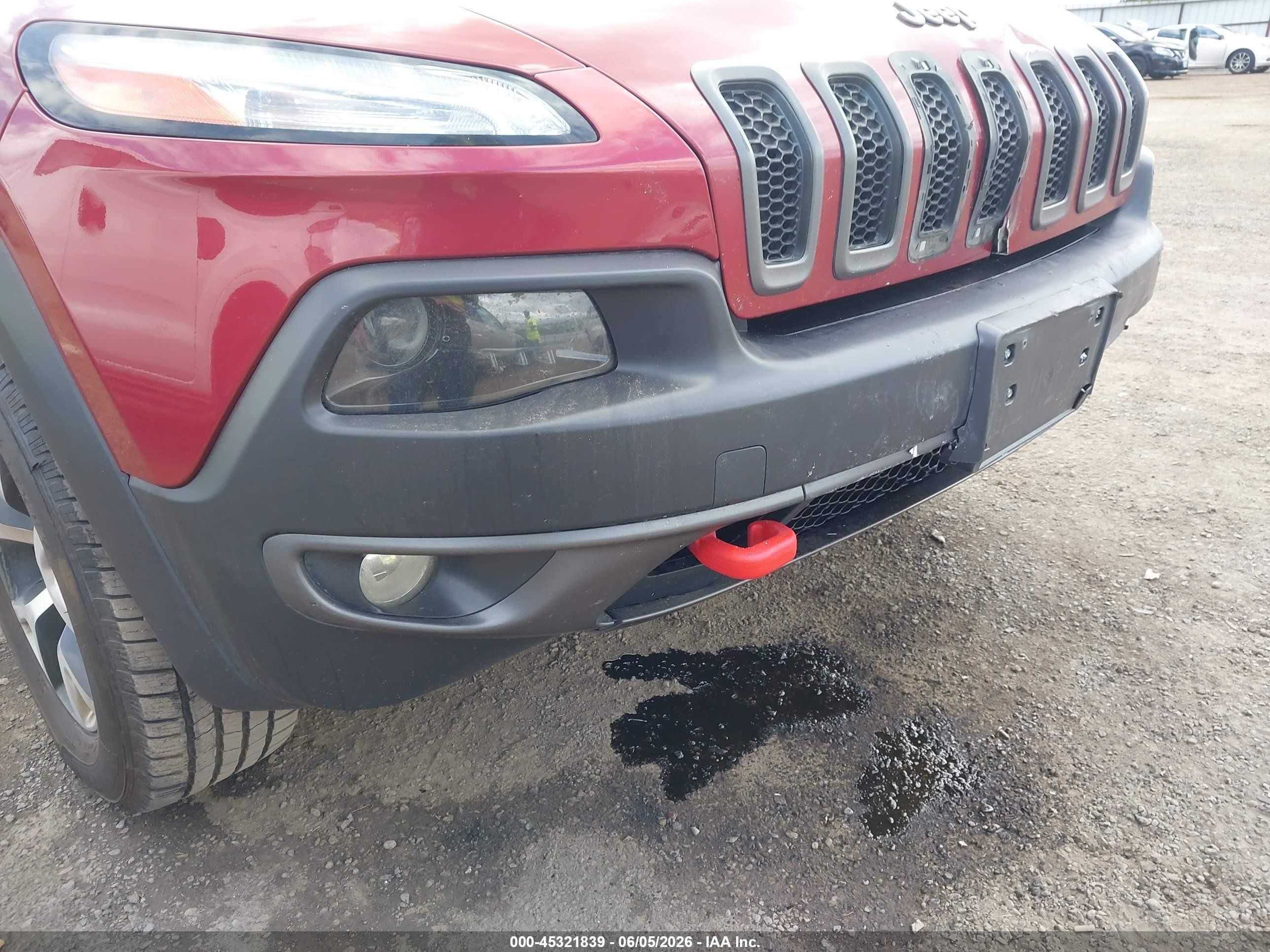 2015 Jeep Cherokee Trailhawk Red vin: 1C4PJMBS4FW502386