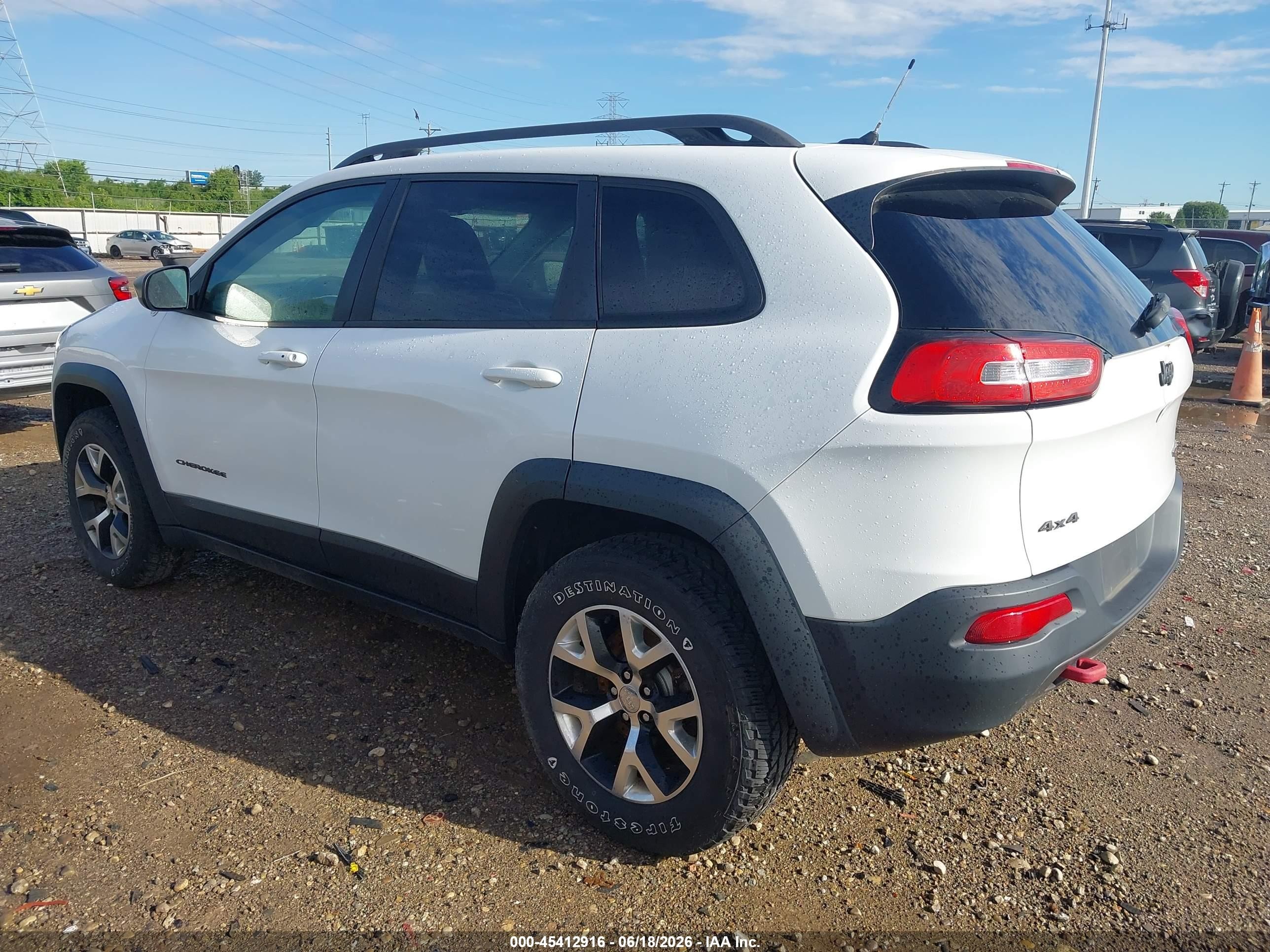 2015 Jeep Cherokee Trailhawk White vin: 1C4PJMBS4FW572261