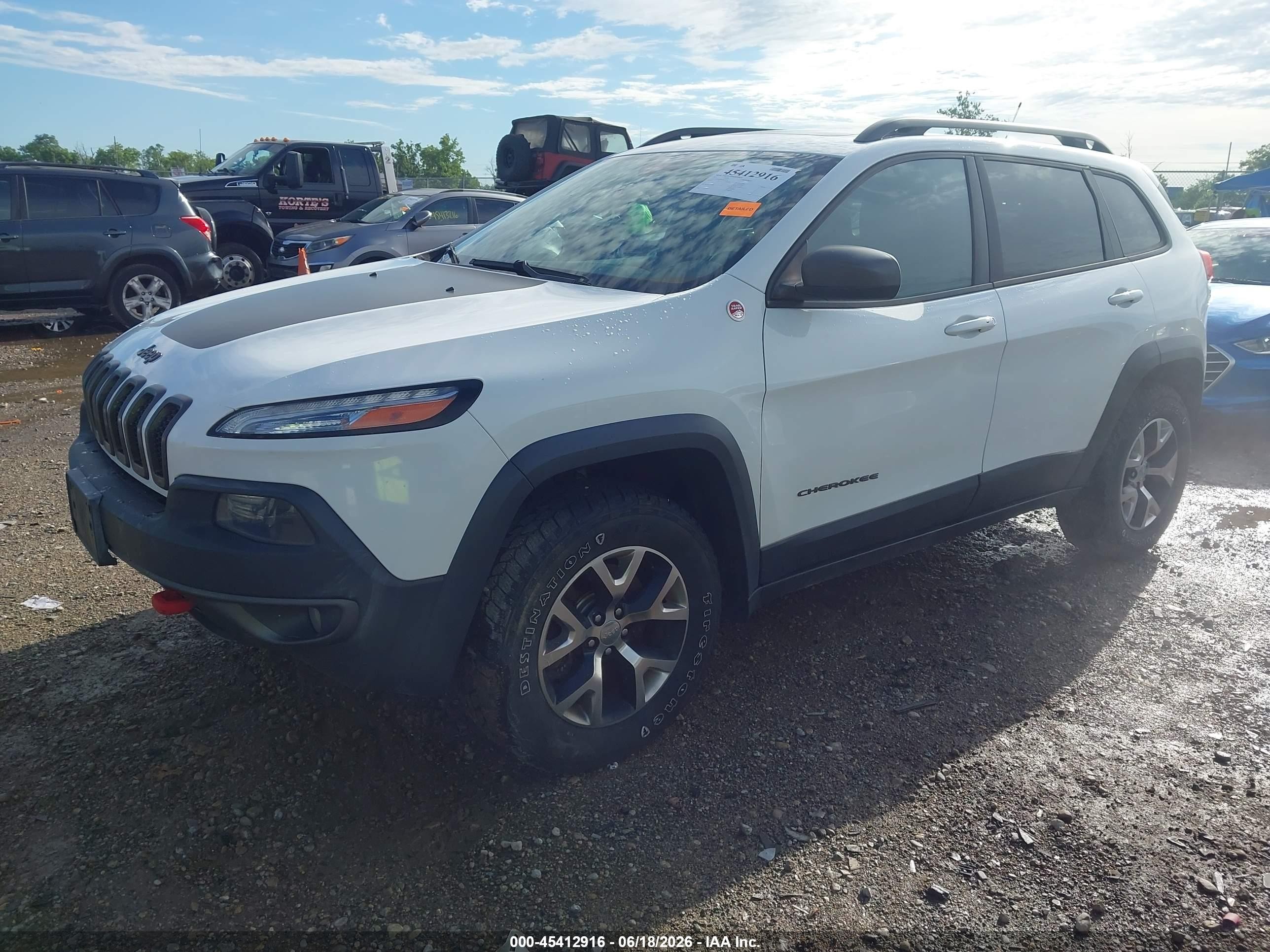 2015 Jeep Cherokee Trailhawk White vin: 1C4PJMBS4FW572261