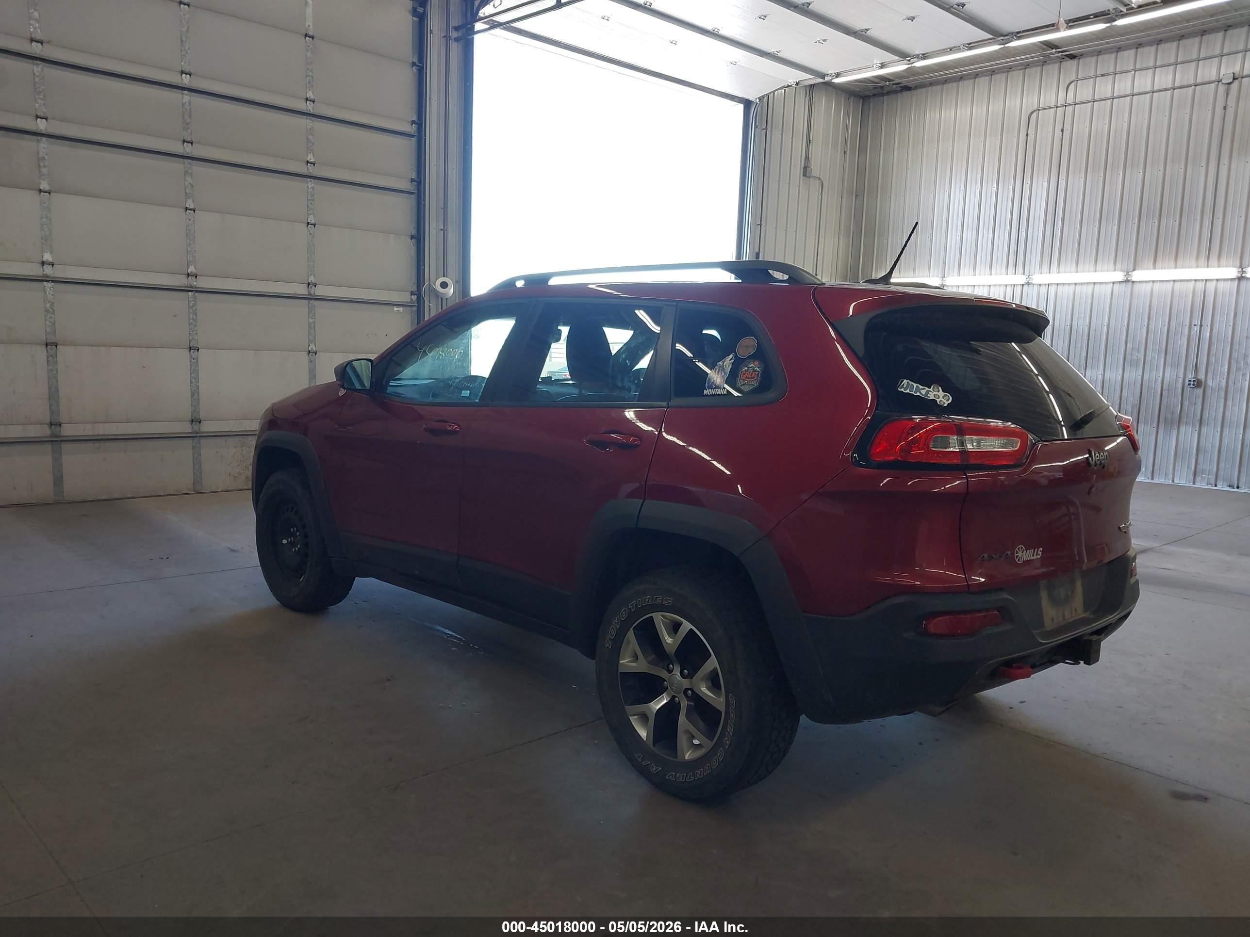 2015 Jeep Cherokee Trailhawk Red vin: 1C4PJMBS4FW610703