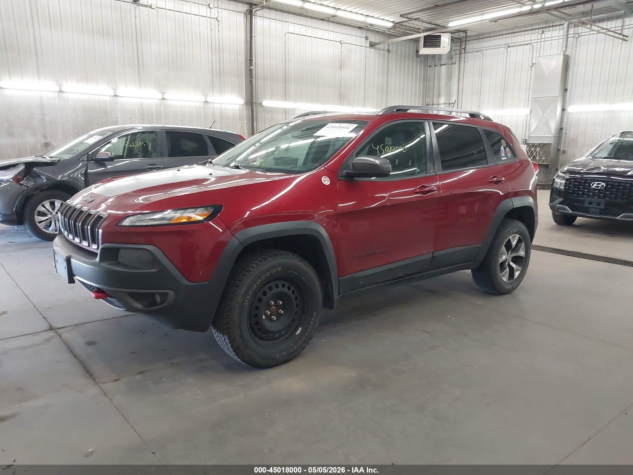 2015 Jeep Cherokee Trailhawk Red vin: 1C4PJMBS4FW610703