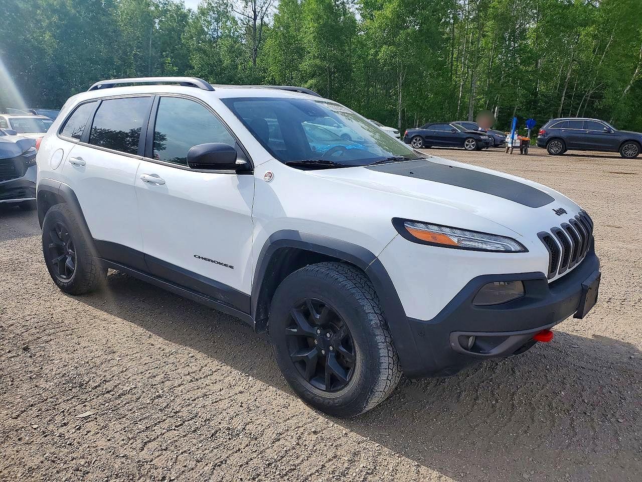 2015 Jeep Cherokee White vin: 1C4PJMBS4FW623791