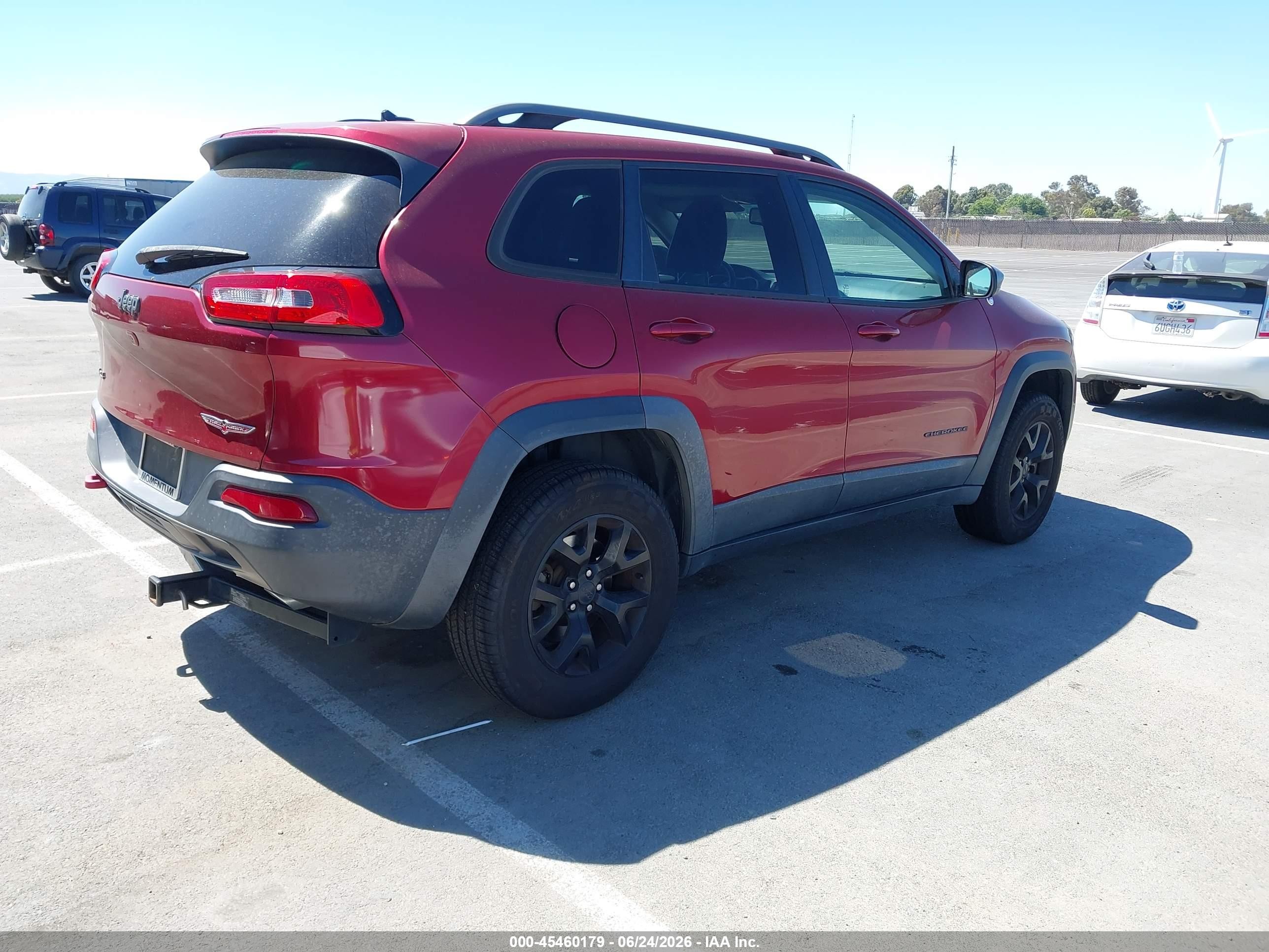 2015 Jeep Cherokee Trailhawk Burgundy vin: 1C4PJMBS4FW646147