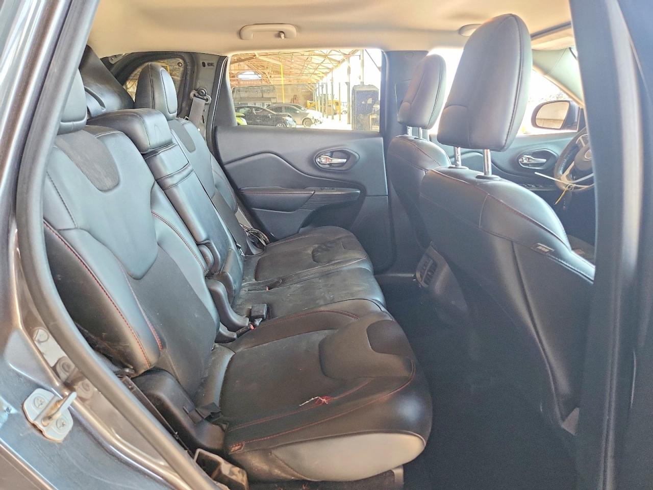 2015 Jeep Cherokee Trailhawk Угольный vin: 1C4PJMBS4FW651607