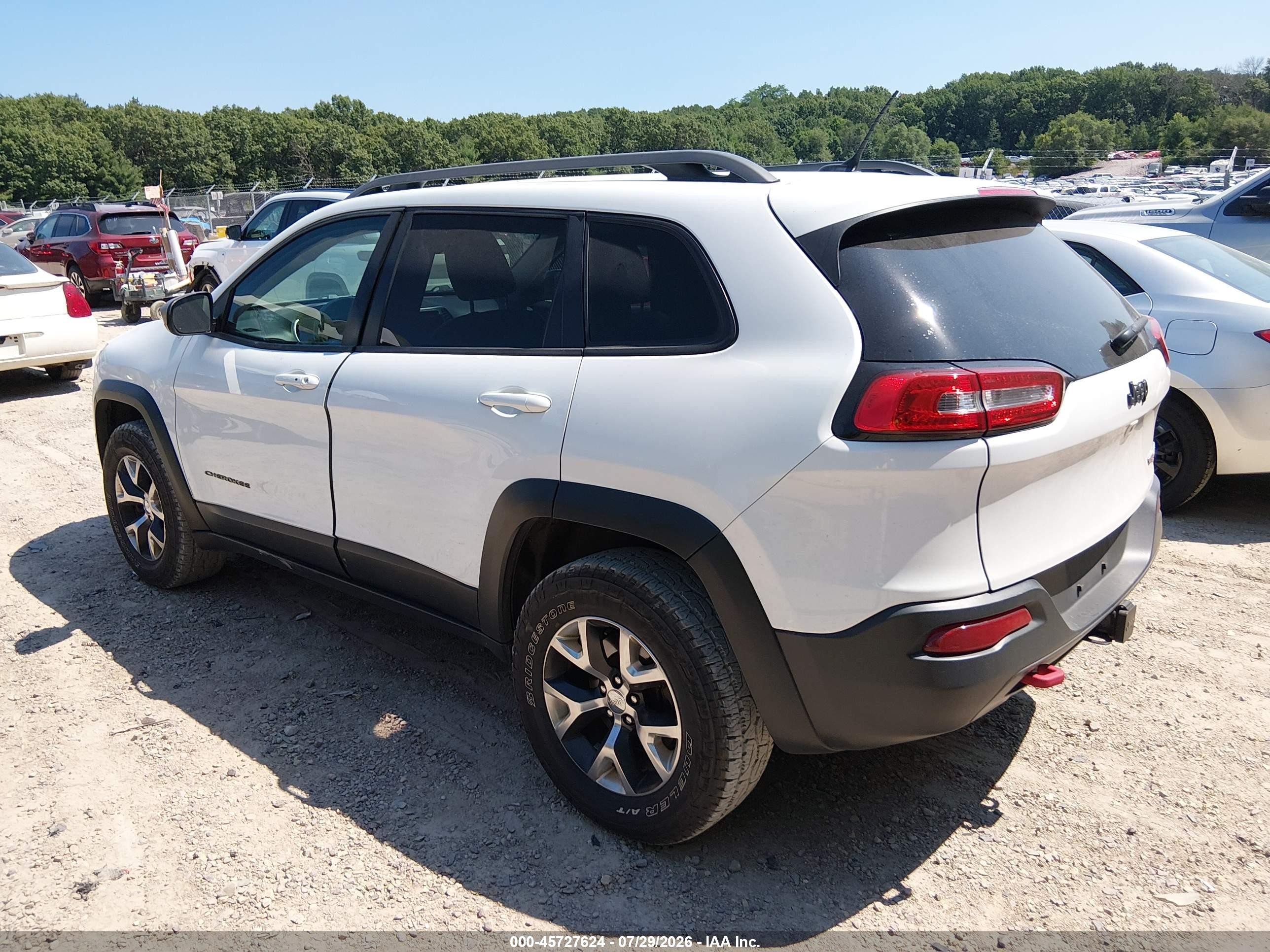 2015 Jeep Cherokee Trailhawk White vin: 1C4PJMBS4FW704936