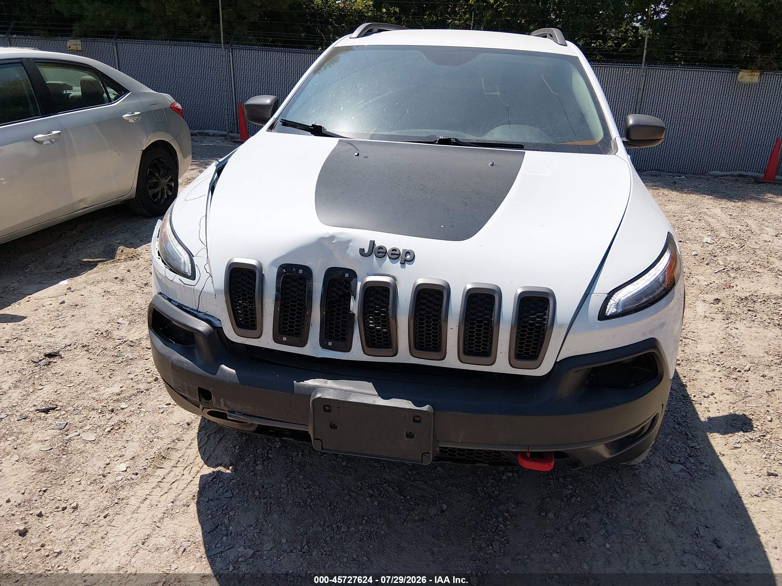 2015 Jeep Cherokee Trailhawk White vin: 1C4PJMBS4FW704936