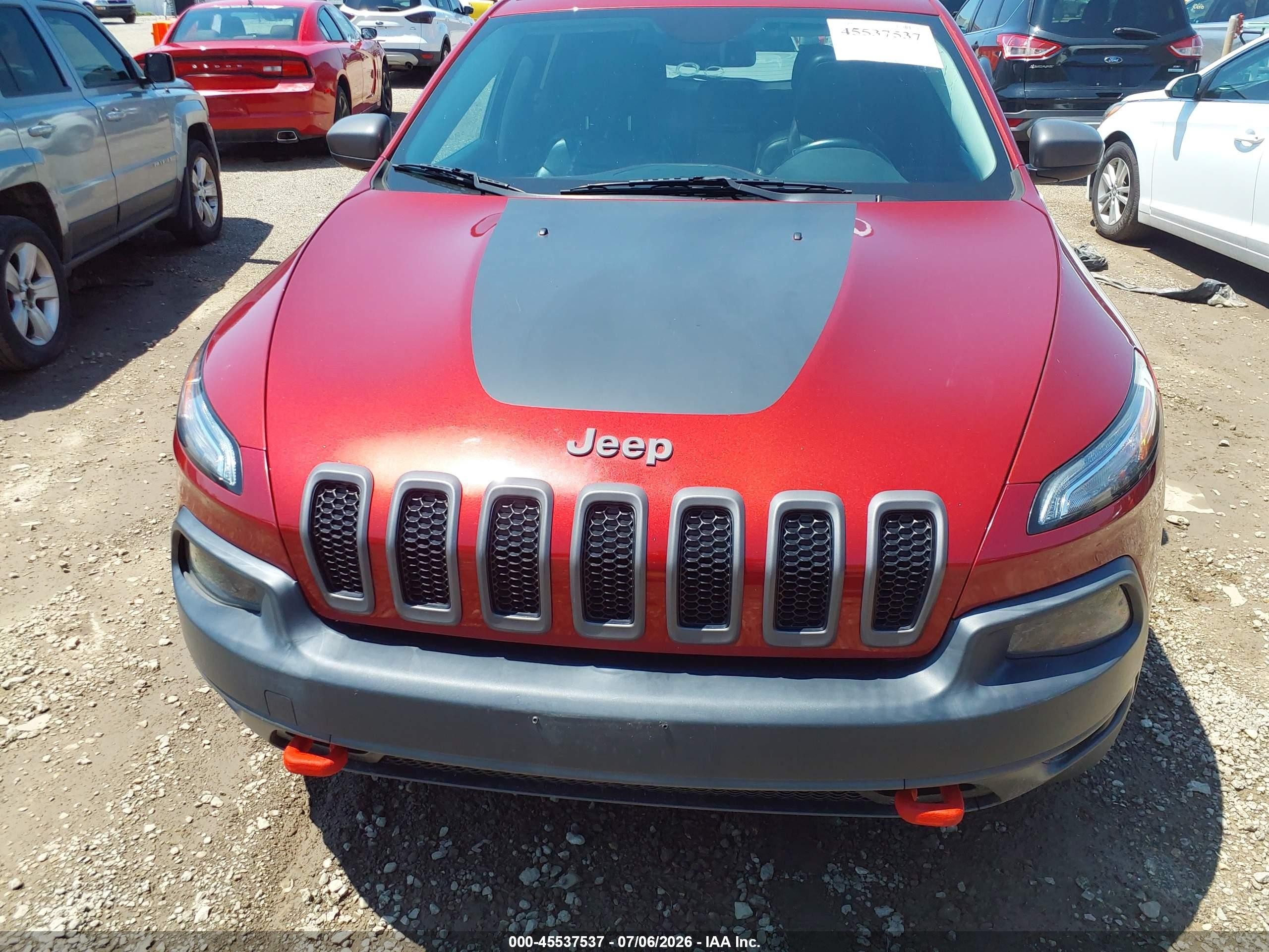 2015 Jeep Cherokee Trailhawk Red vin: 1C4PJMBS4FW738388