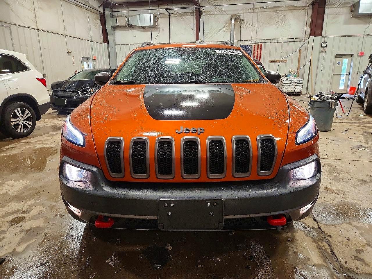 2015 Jeep Cherokee Trailhawk Orange vin: 1C4PJMBS4FW751061