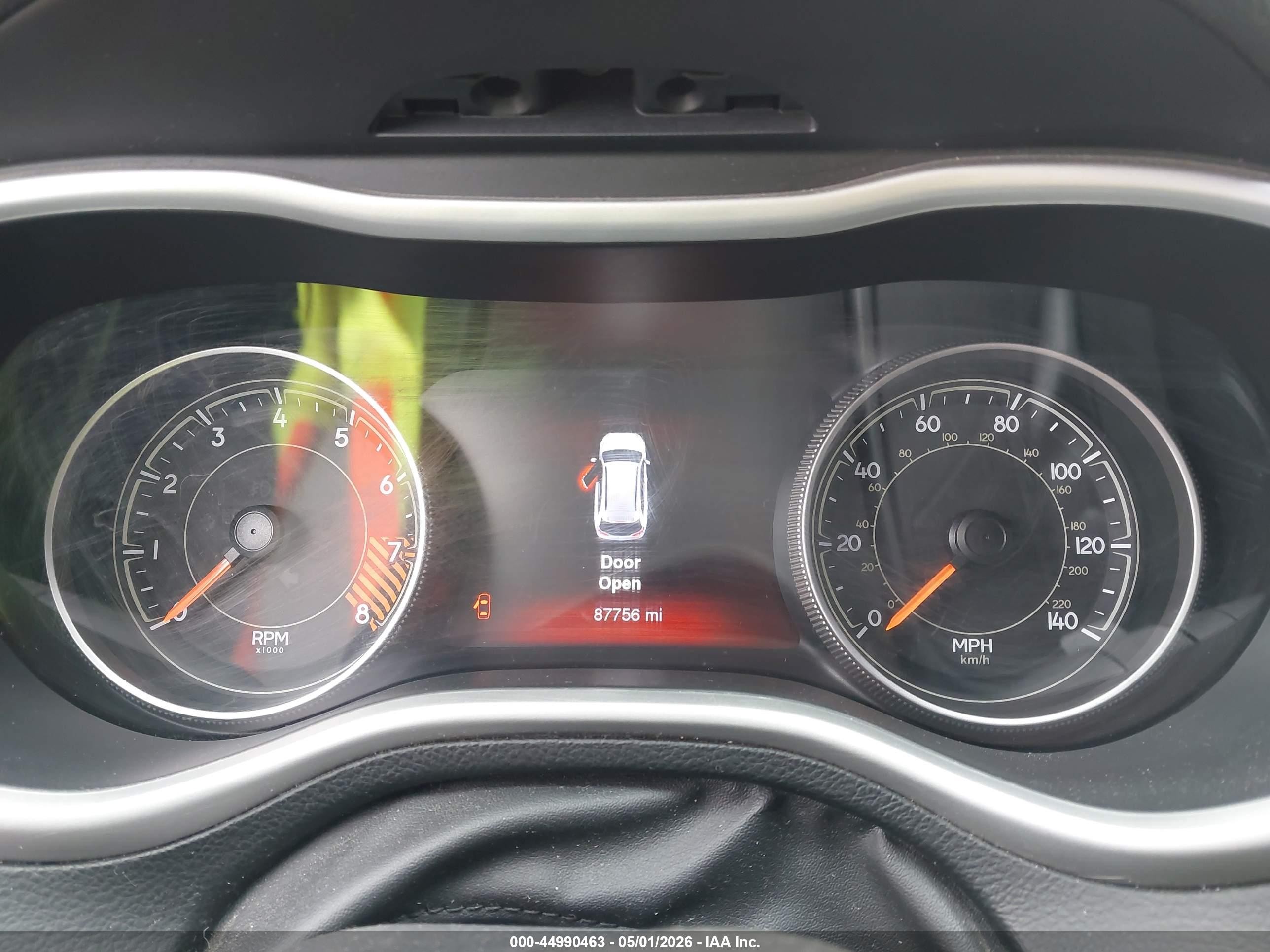 2015 Jeep Cherokee Trailhawk Gray vin: 1C4PJMBS4FW786327