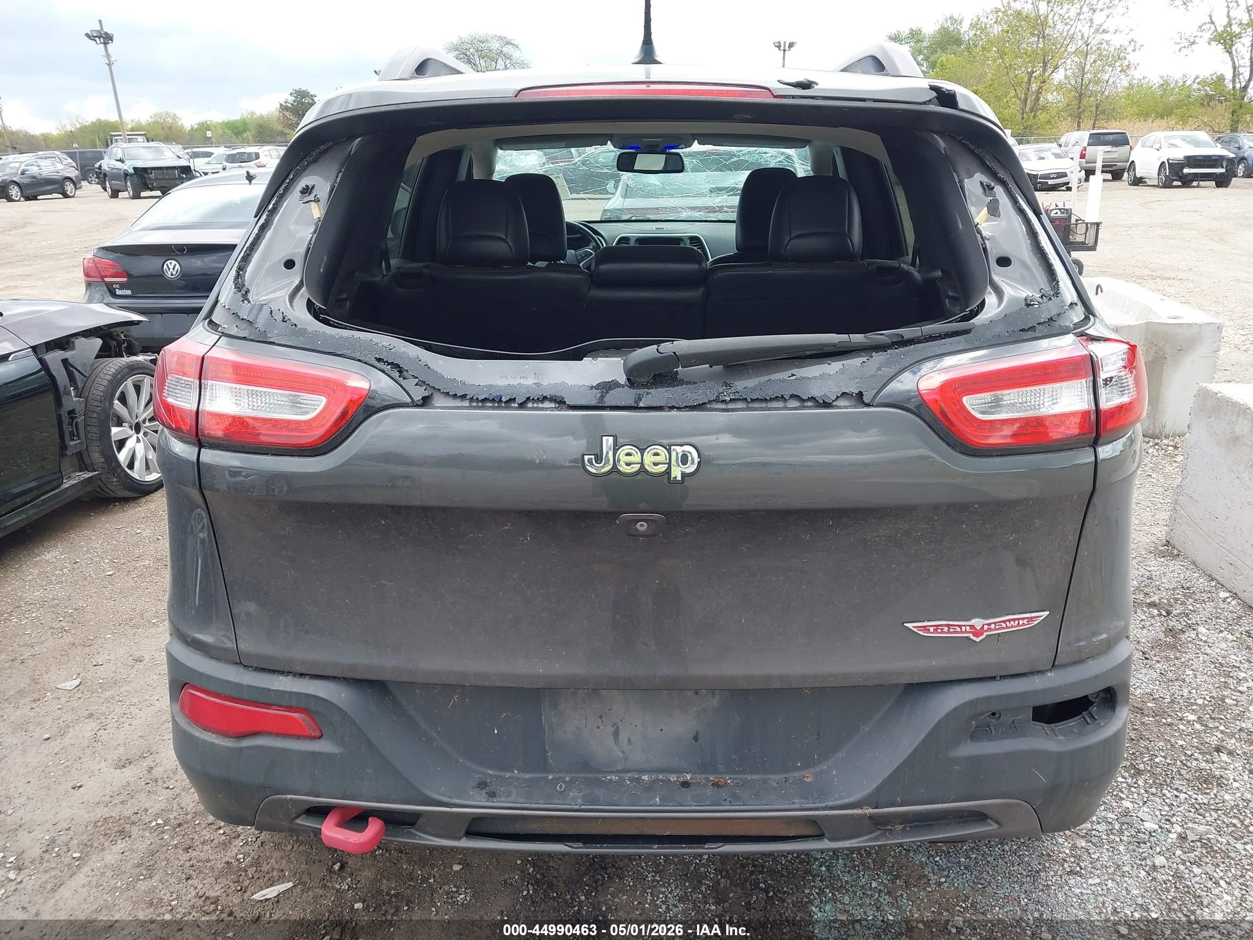 2015 Jeep Cherokee Trailhawk Gray vin: 1C4PJMBS4FW786327