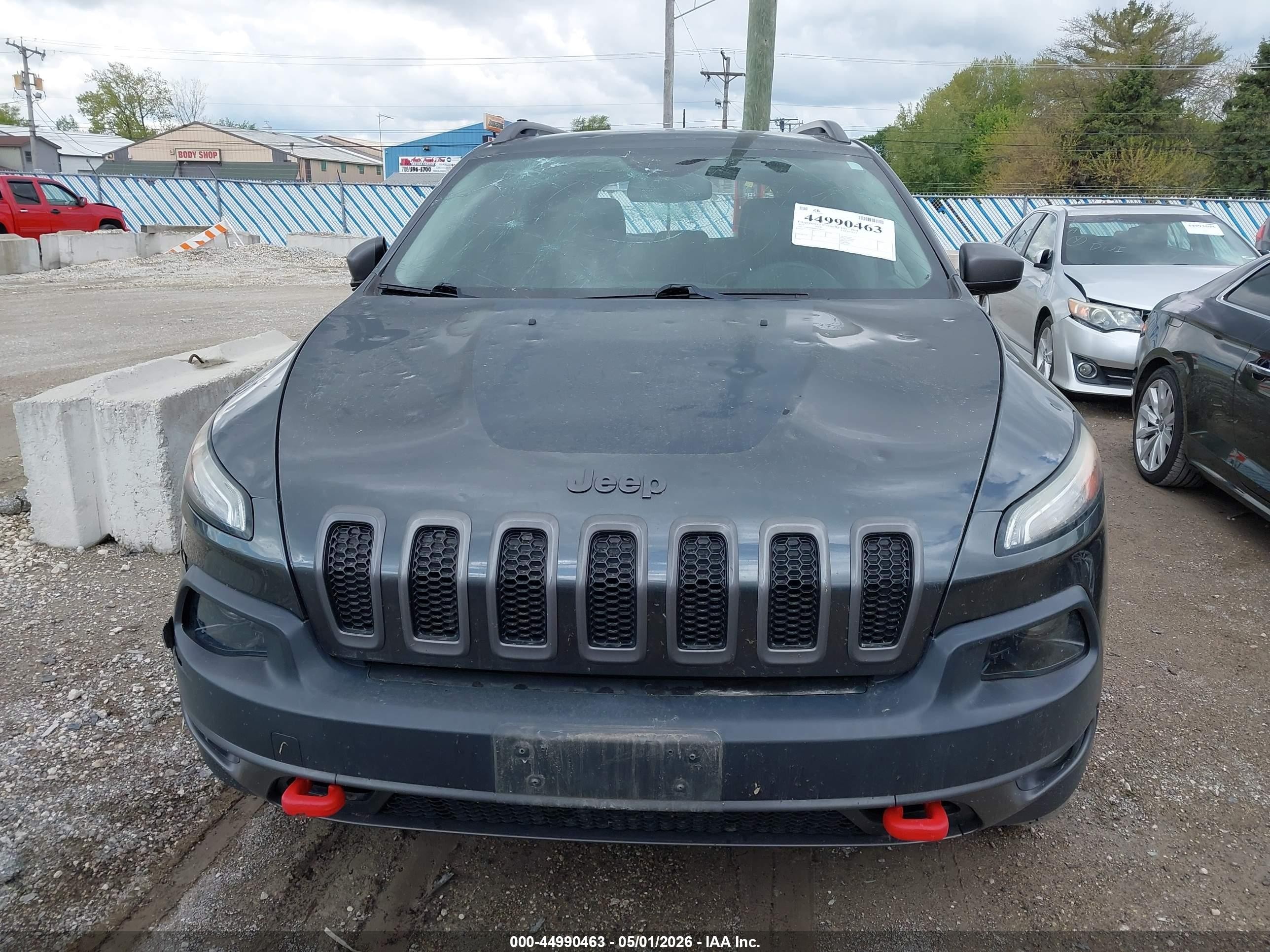 2015 Jeep Cherokee Trailhawk Gray vin: 1C4PJMBS4FW786327