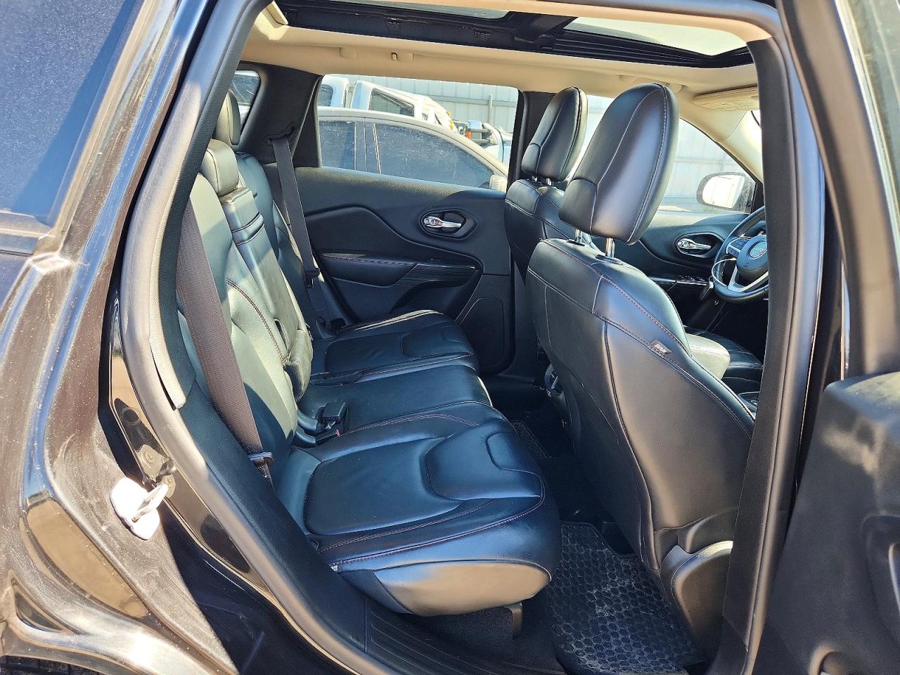 2014 Jeep Cherokee Trailhawk Black vin: 1C4PJMBS5EW198838