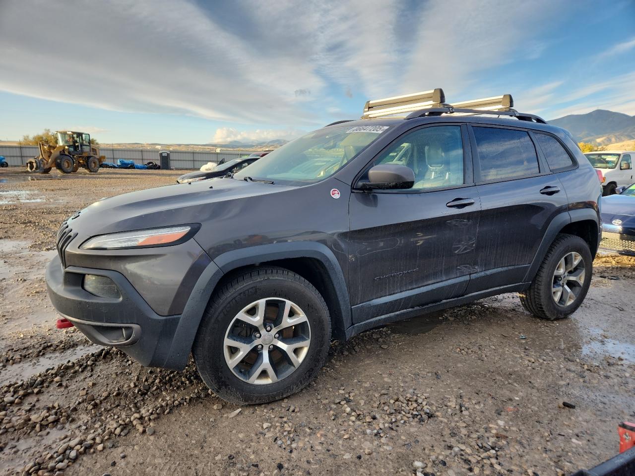 2014 Jeep Cherokee Trailhawk Gray vin: 1C4PJMBS5EW201706