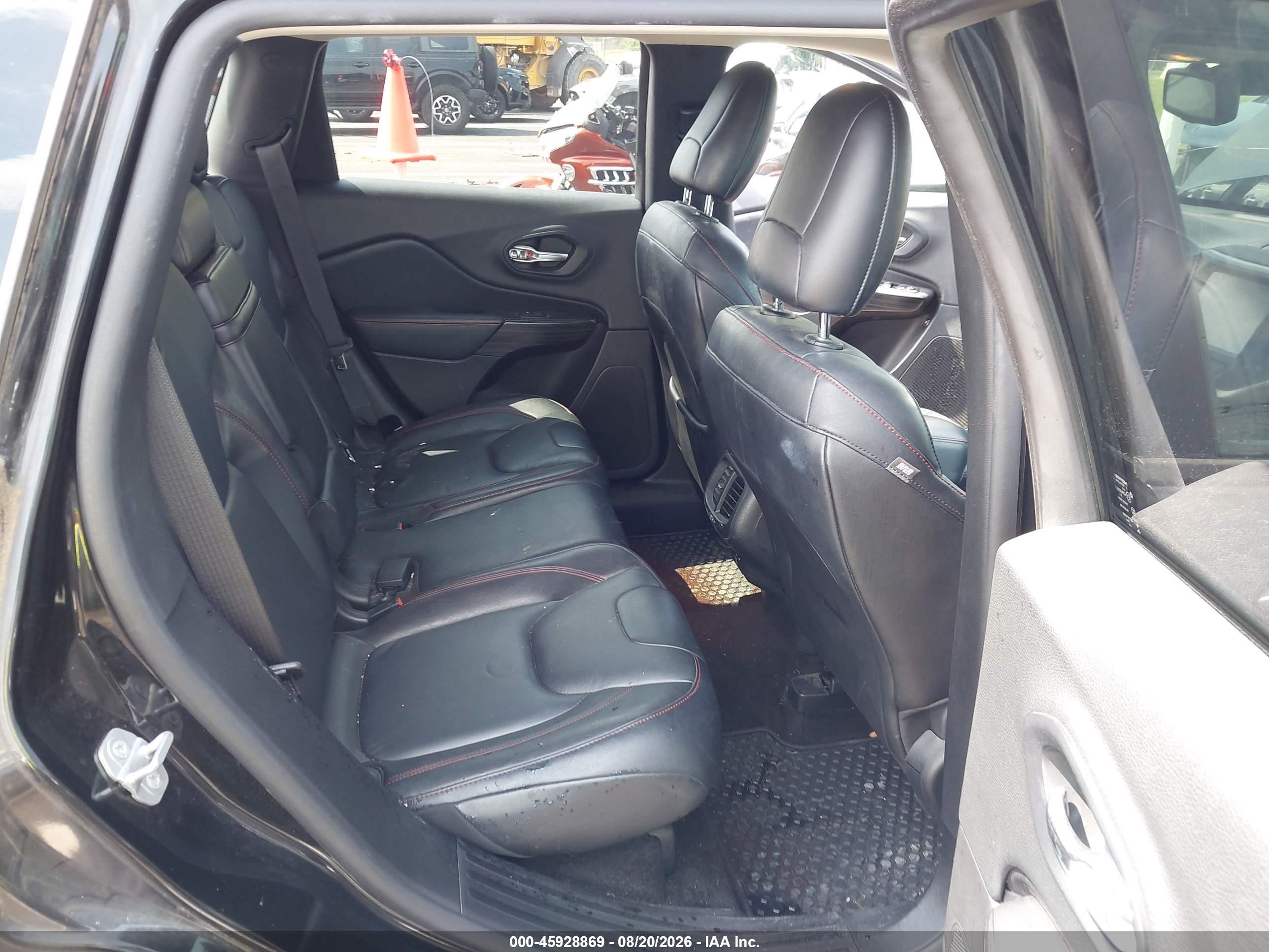 2015 Jeep Cherokee Trailhawk Black vin: 1C4PJMBS5FW504308