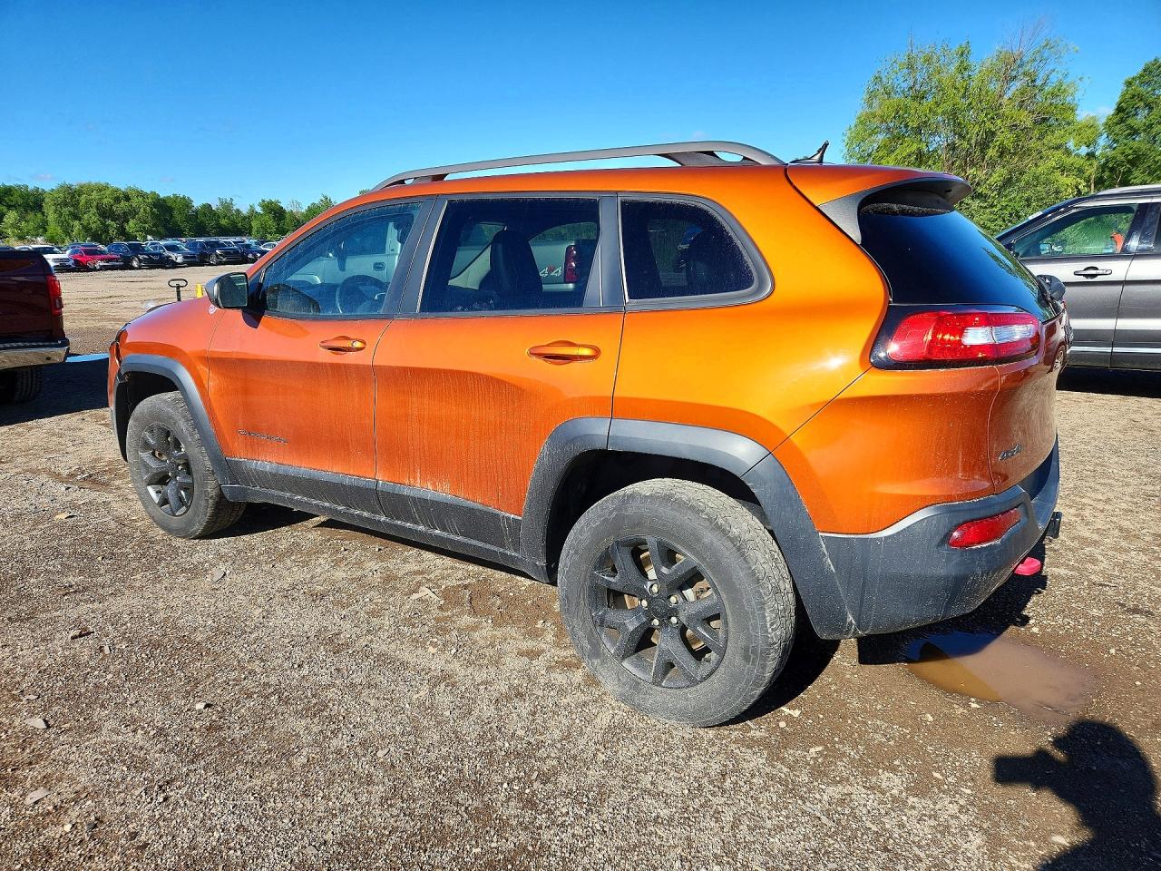 2015 Jeep Cherokee Trailhawk Orange vin: 1C4PJMBS5FW576562