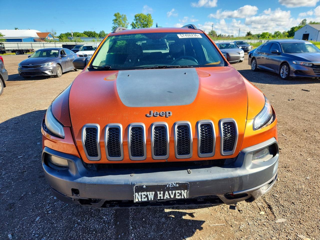 2015 Jeep Cherokee Trailhawk Orange vin: 1C4PJMBS5FW576562