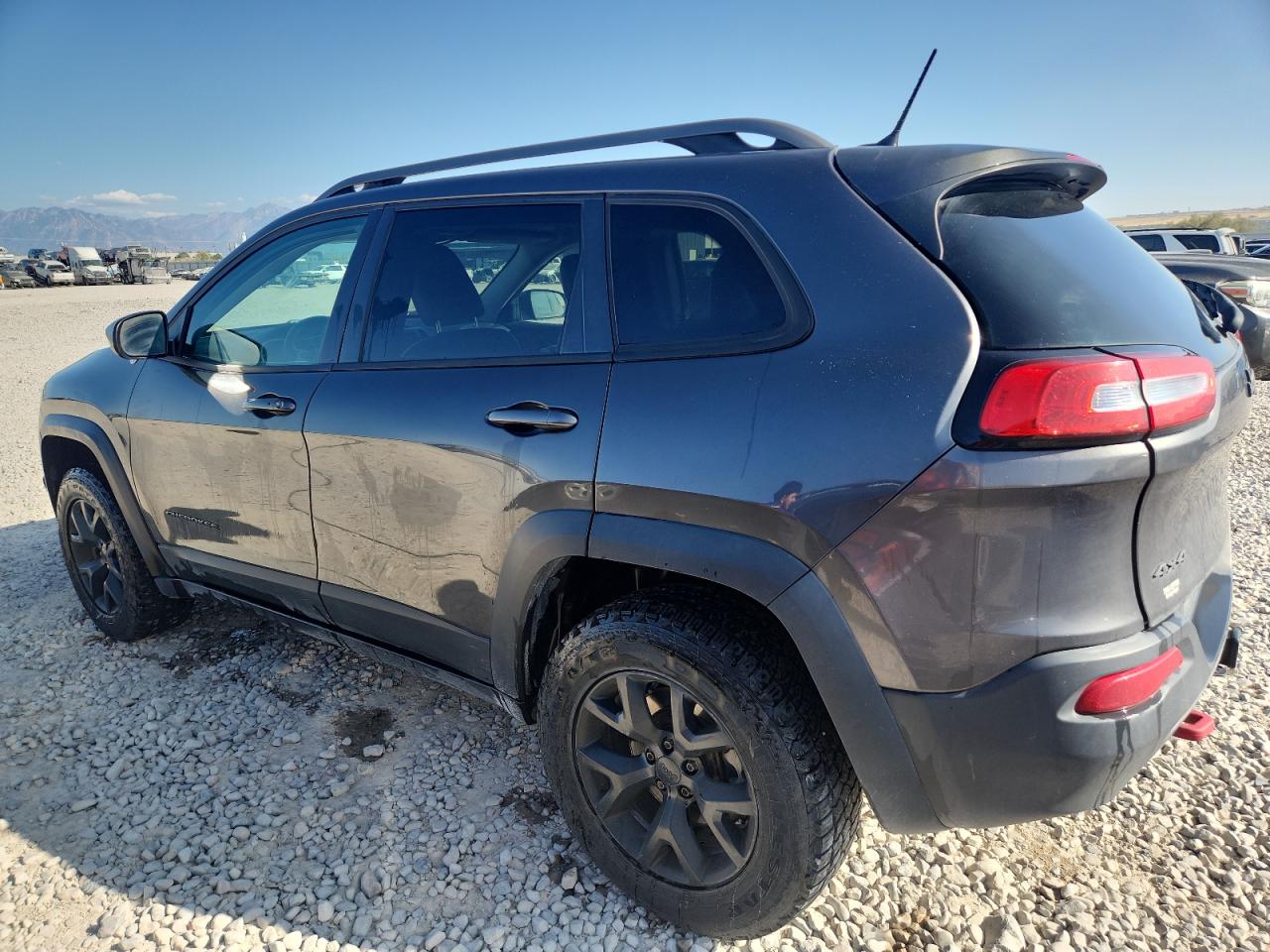 2015 Jeep Cherokee Trailhawk Серый vin: 1C4PJMBS5FW593944