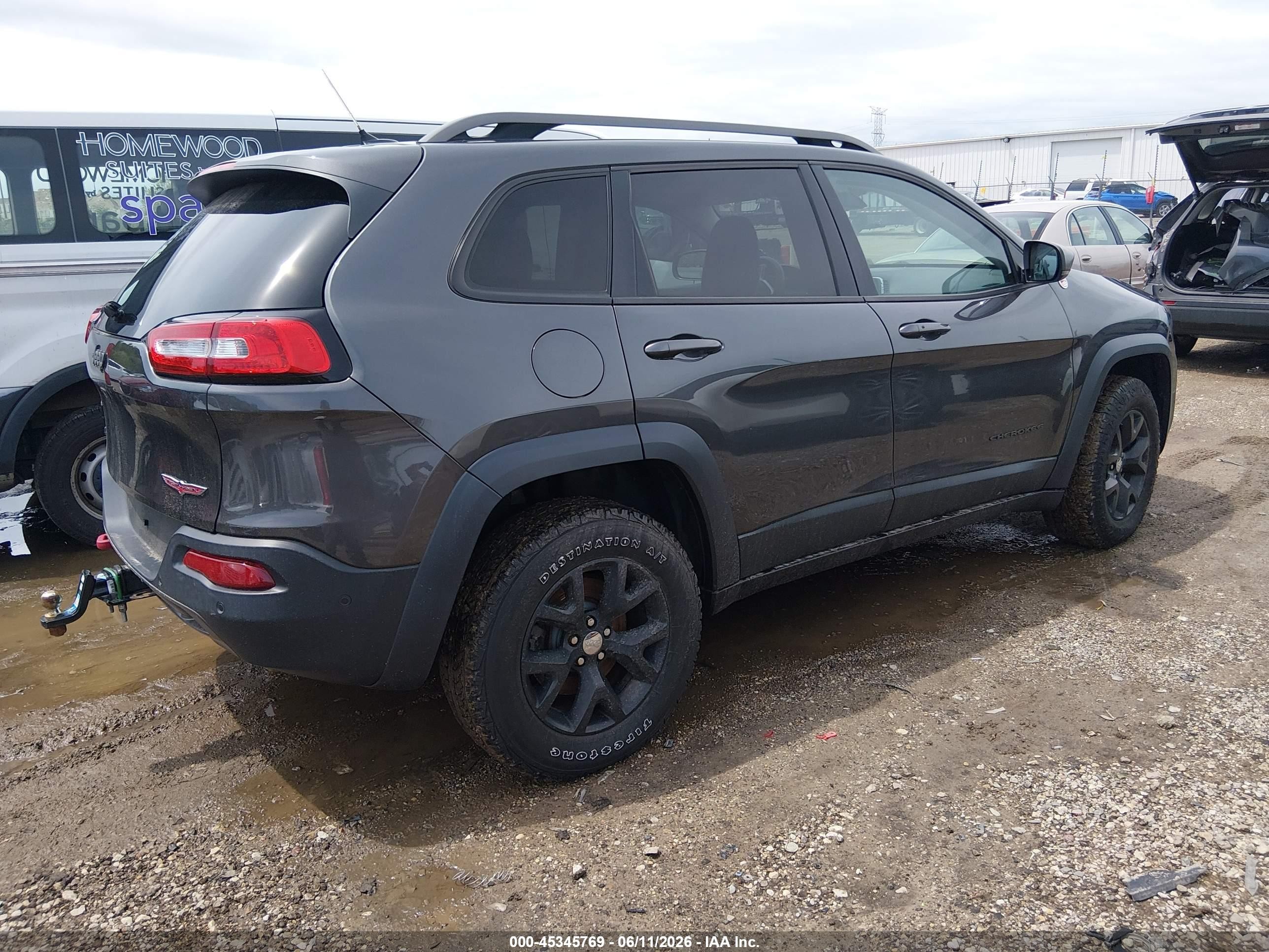 2015 Jeep Cherokee Trailhawk Gray vin: 1C4PJMBS5FW618809