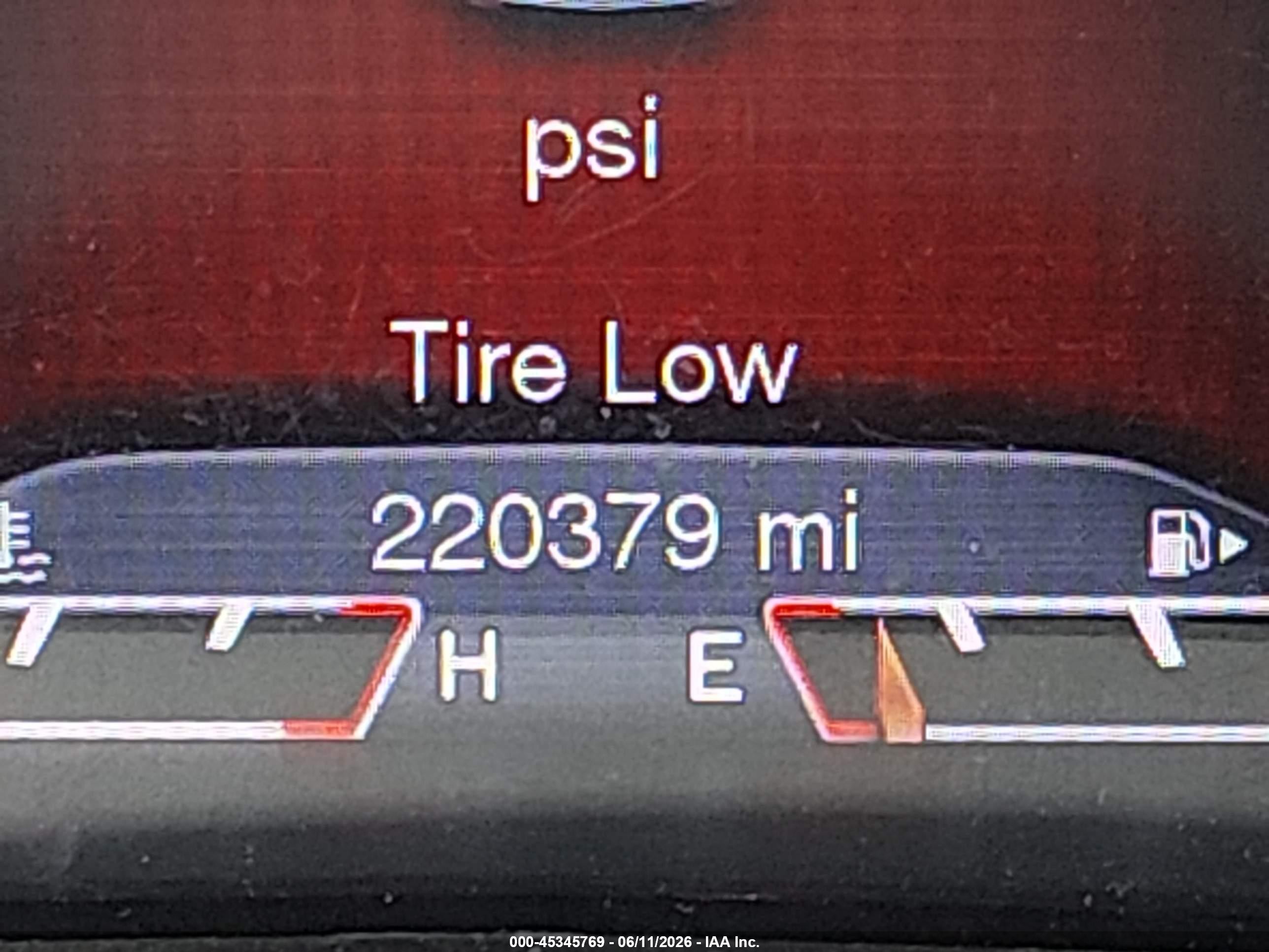 2015 Jeep Cherokee Trailhawk Gray vin: 1C4PJMBS5FW618809