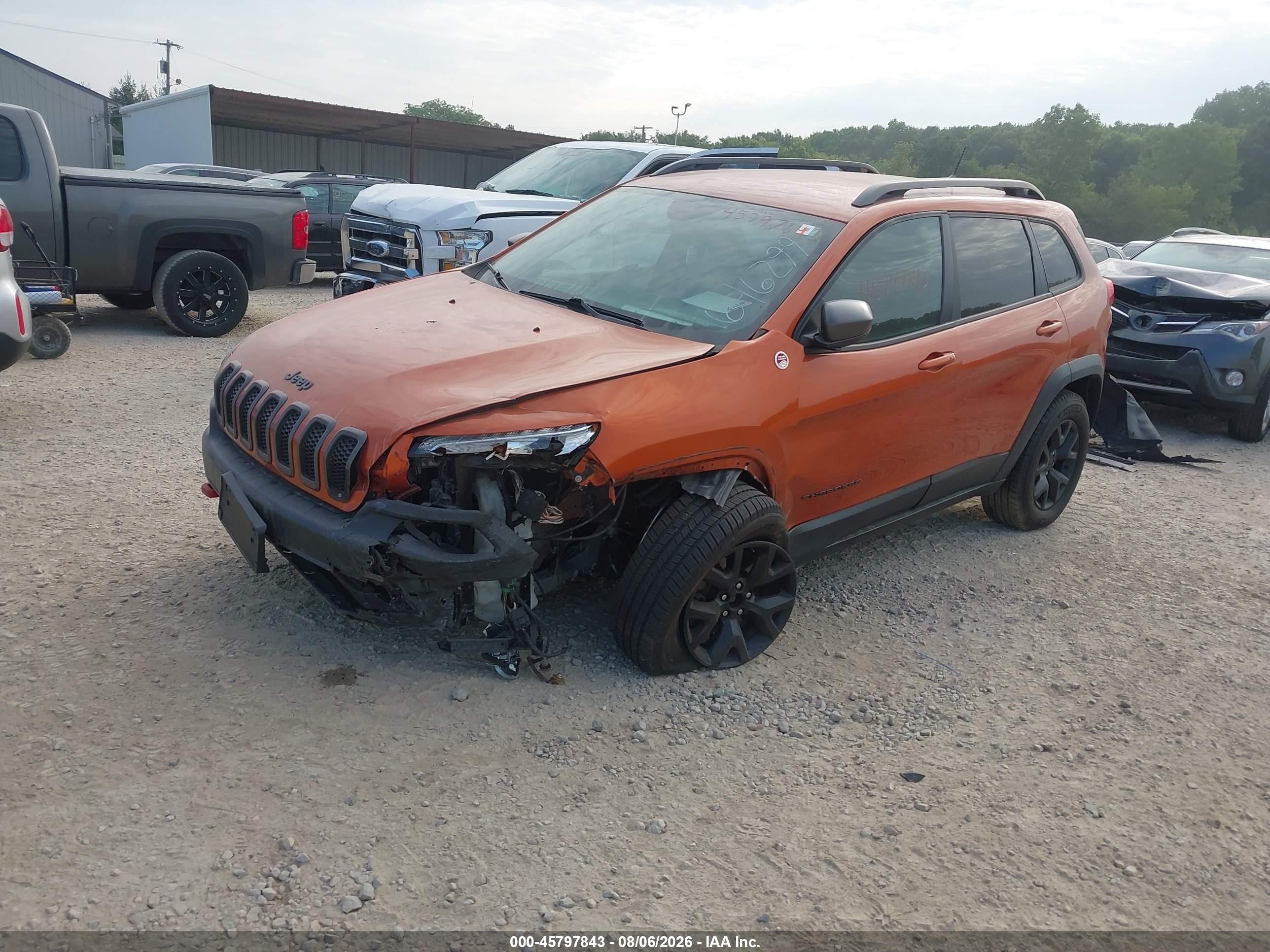 2015 Jeep Cherokee Trailhawk Orange vin: 1C4PJMBS5FW646299