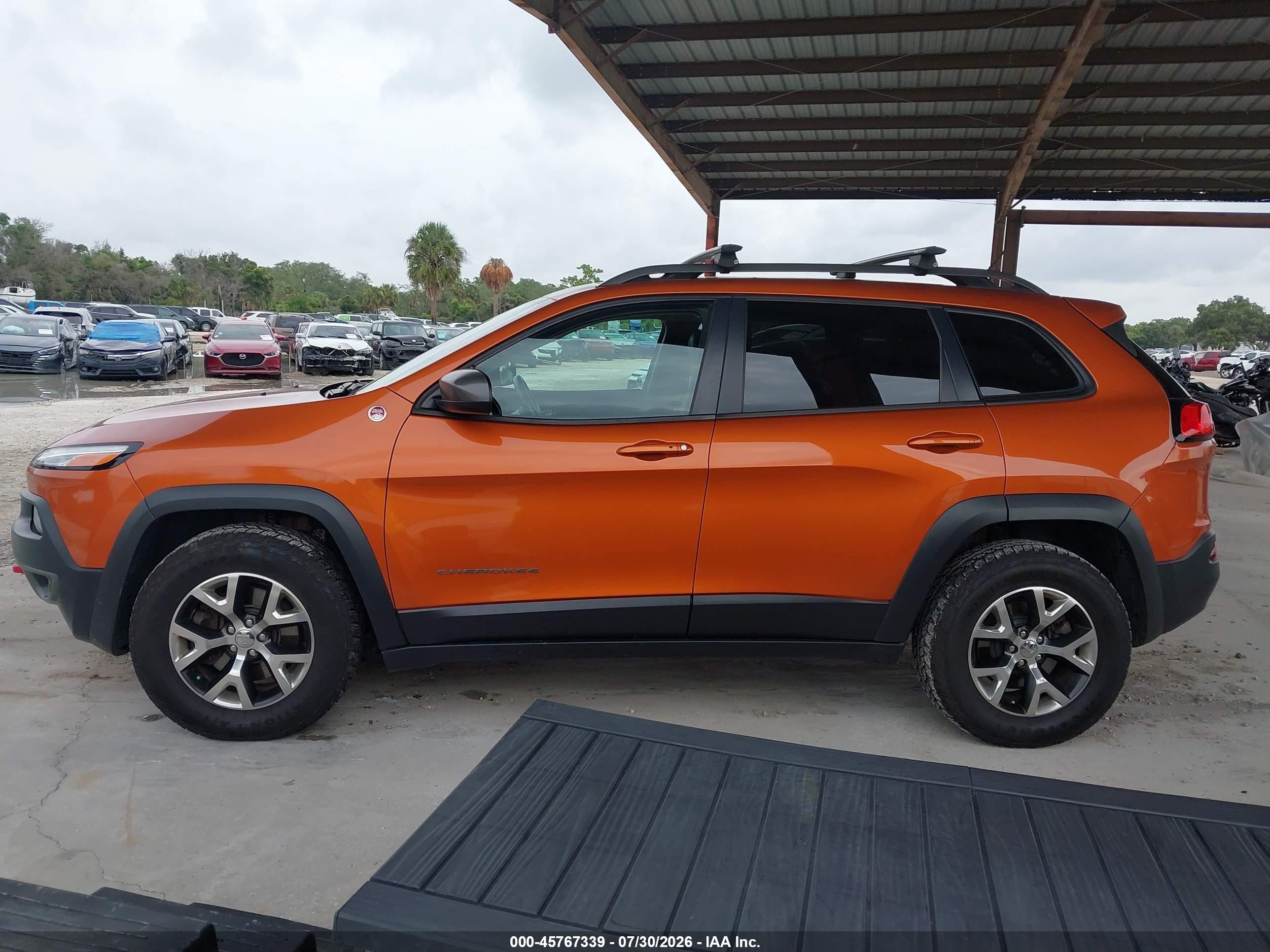 2014 Jeep Cherokee Trailhawk Orange vin: 1C4PJMBS6EW280819