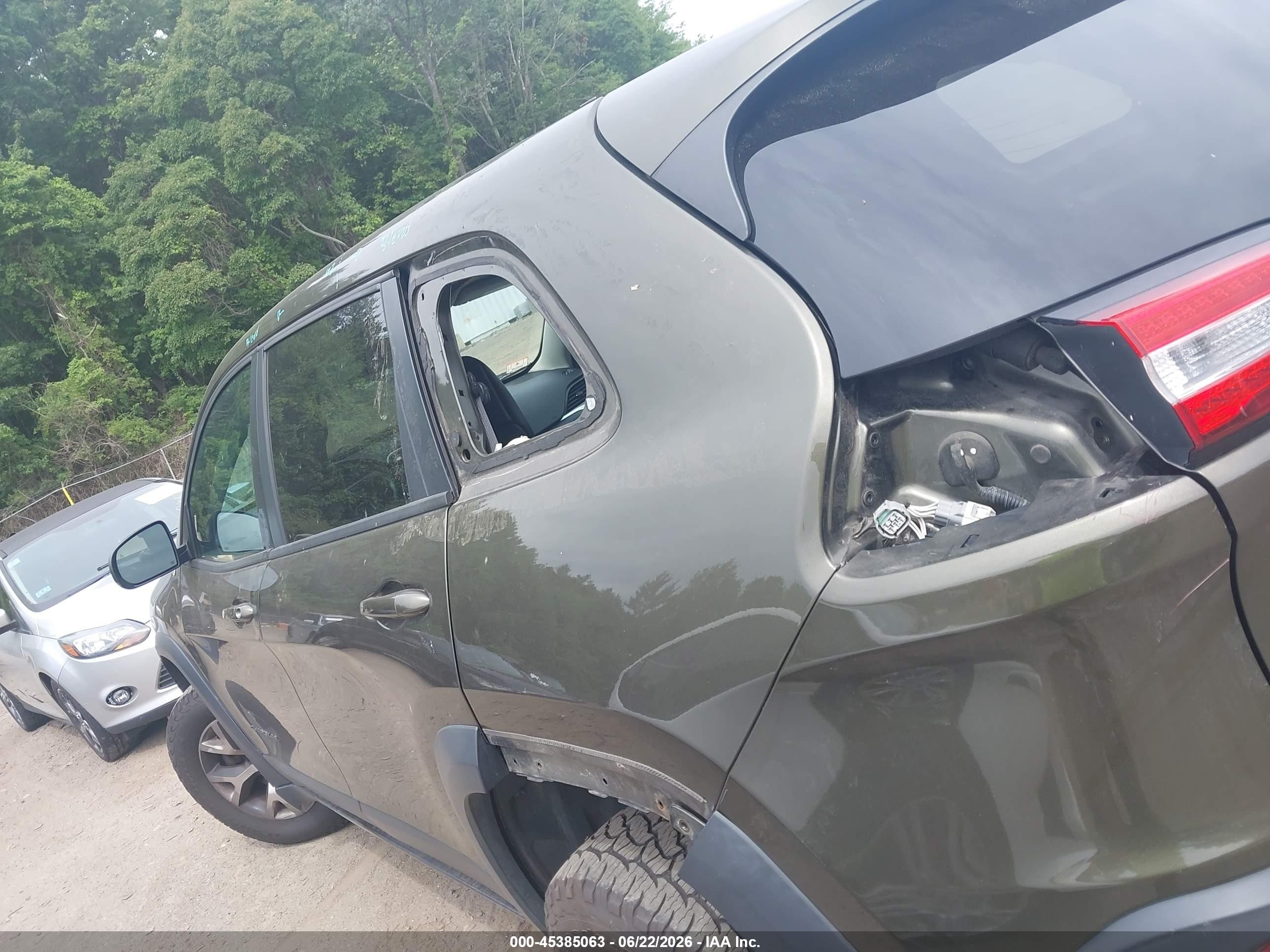 2014 Jeep Cherokee   Зеленый vin: 1C4PJMBS6EW295045